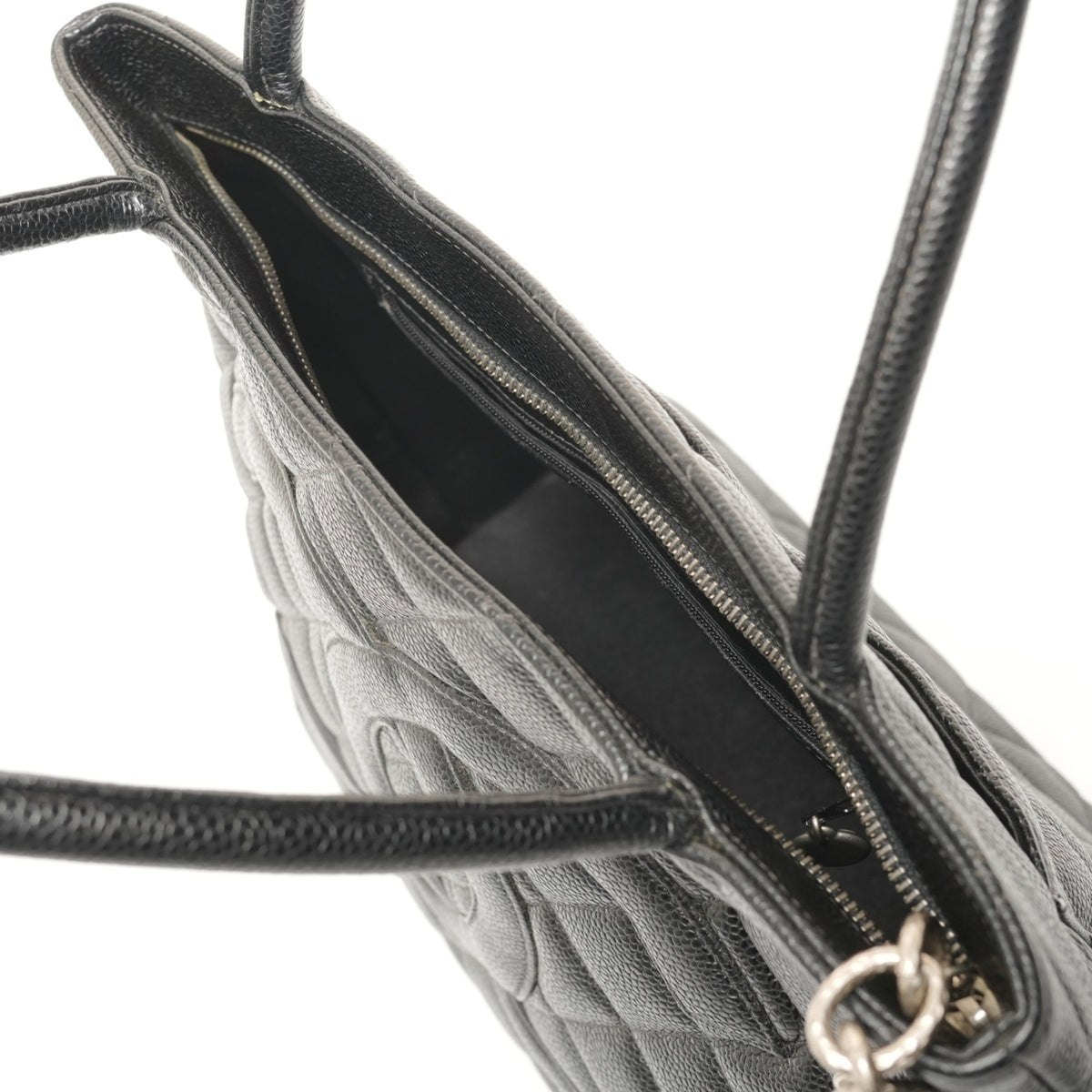 Chanel Black Grained Calfskin Tote Bag (Pre-Owned)