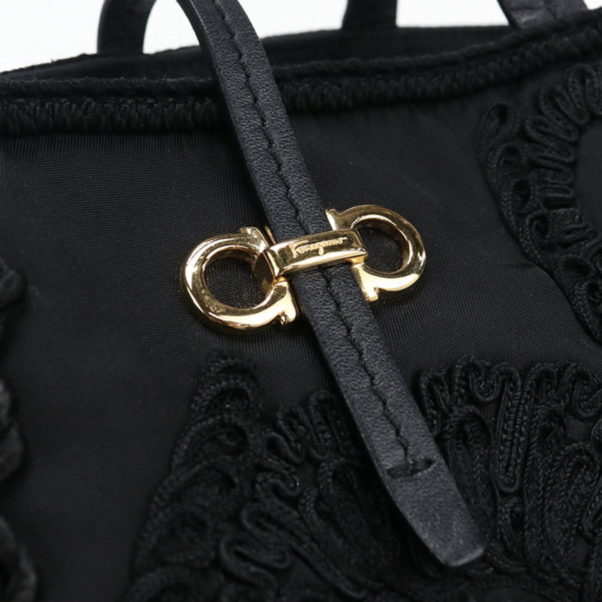 Salvatore Ferragamo Black Nylon Tote Bag (Pre-Owned)