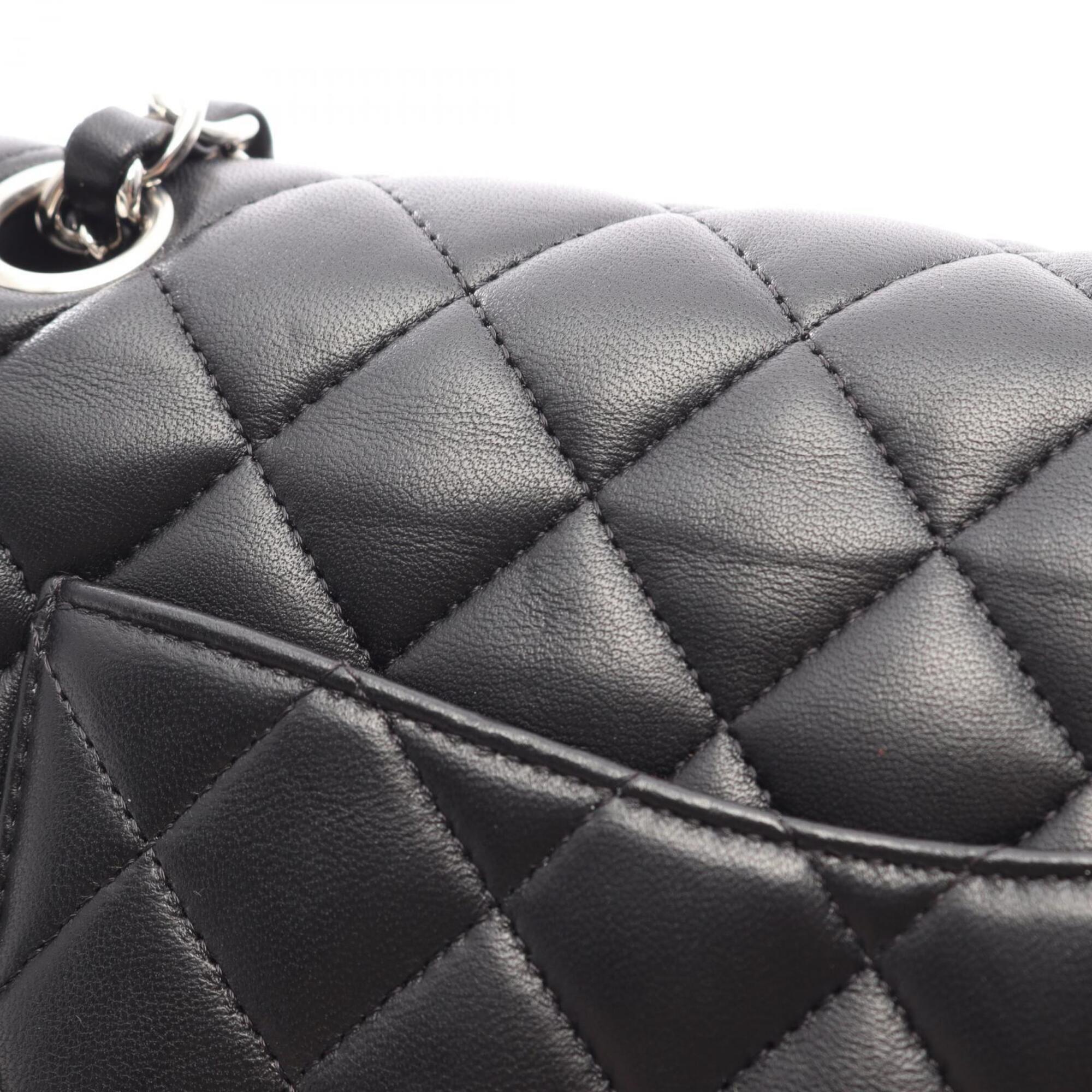 Chanel Black Leather Handbag Shoulder Bag (Pre-Owned)