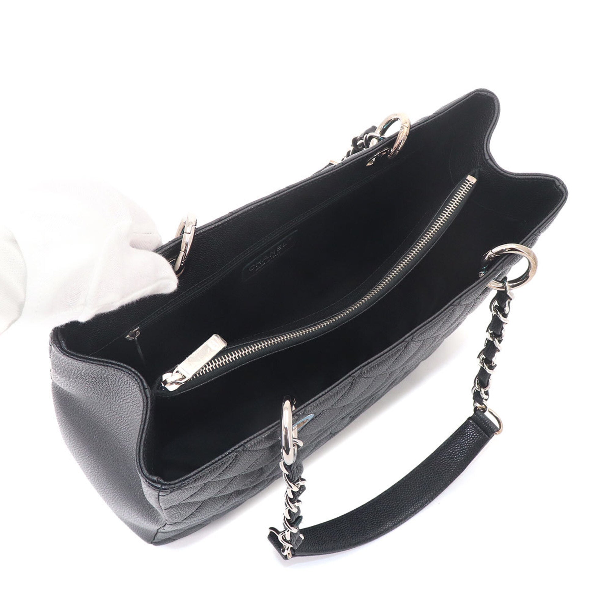 Chanel Matelasse Black Grained Calfskin Handbag Tote Bag (Pre-Owned)