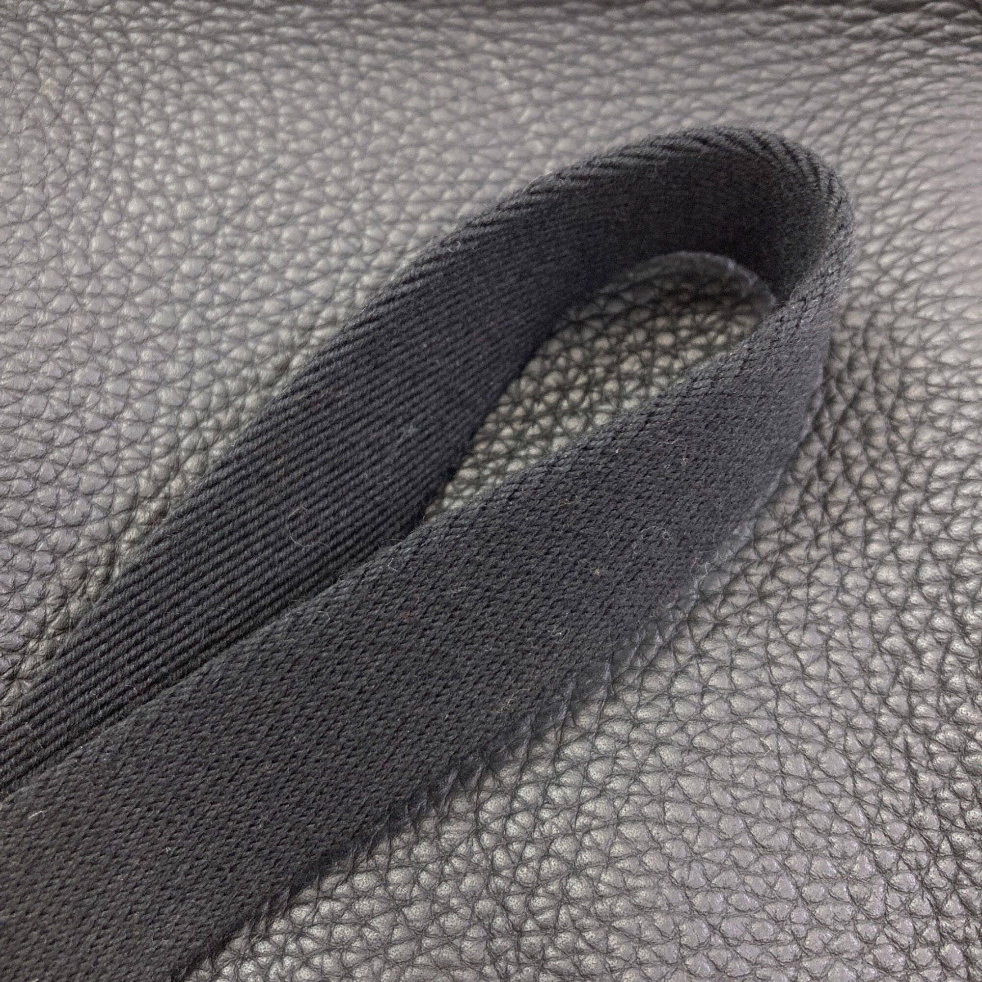 Hermes Black Taurillon Clemence Leather Shoulder Bag (Pre-Owned)