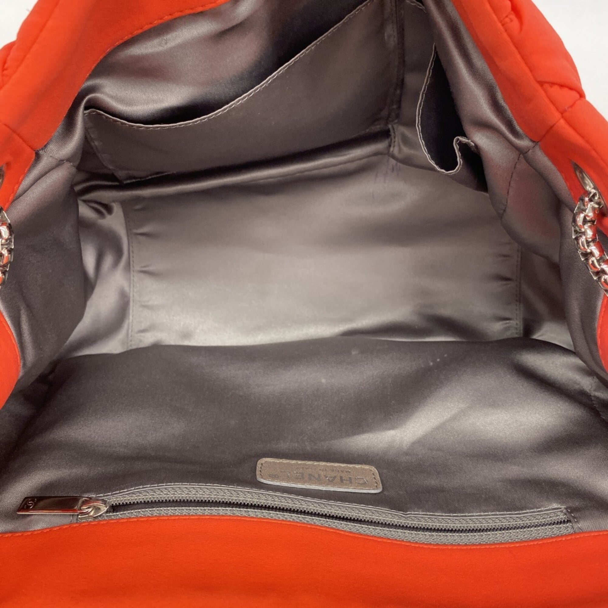 Chanel Red Color Nylon Shoulder Bag (Pre-Owned)