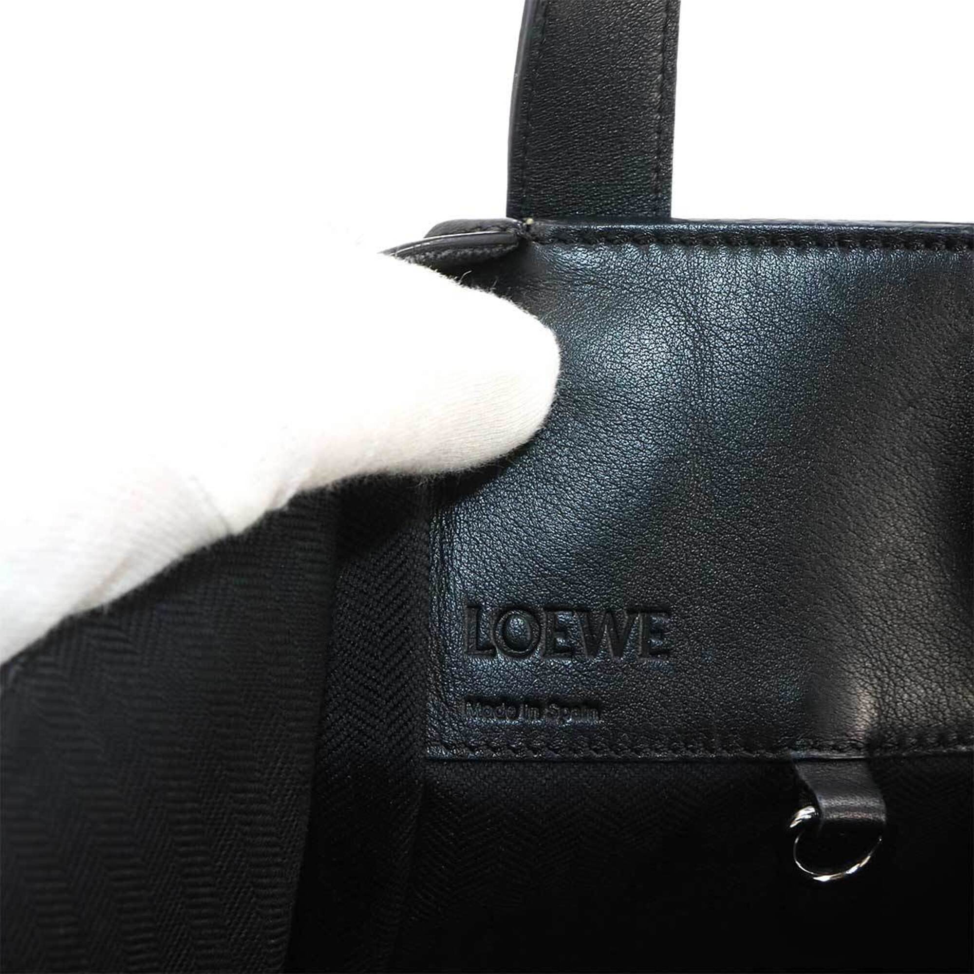 Loewe Black Leather Handbag (Pre-Owned)
