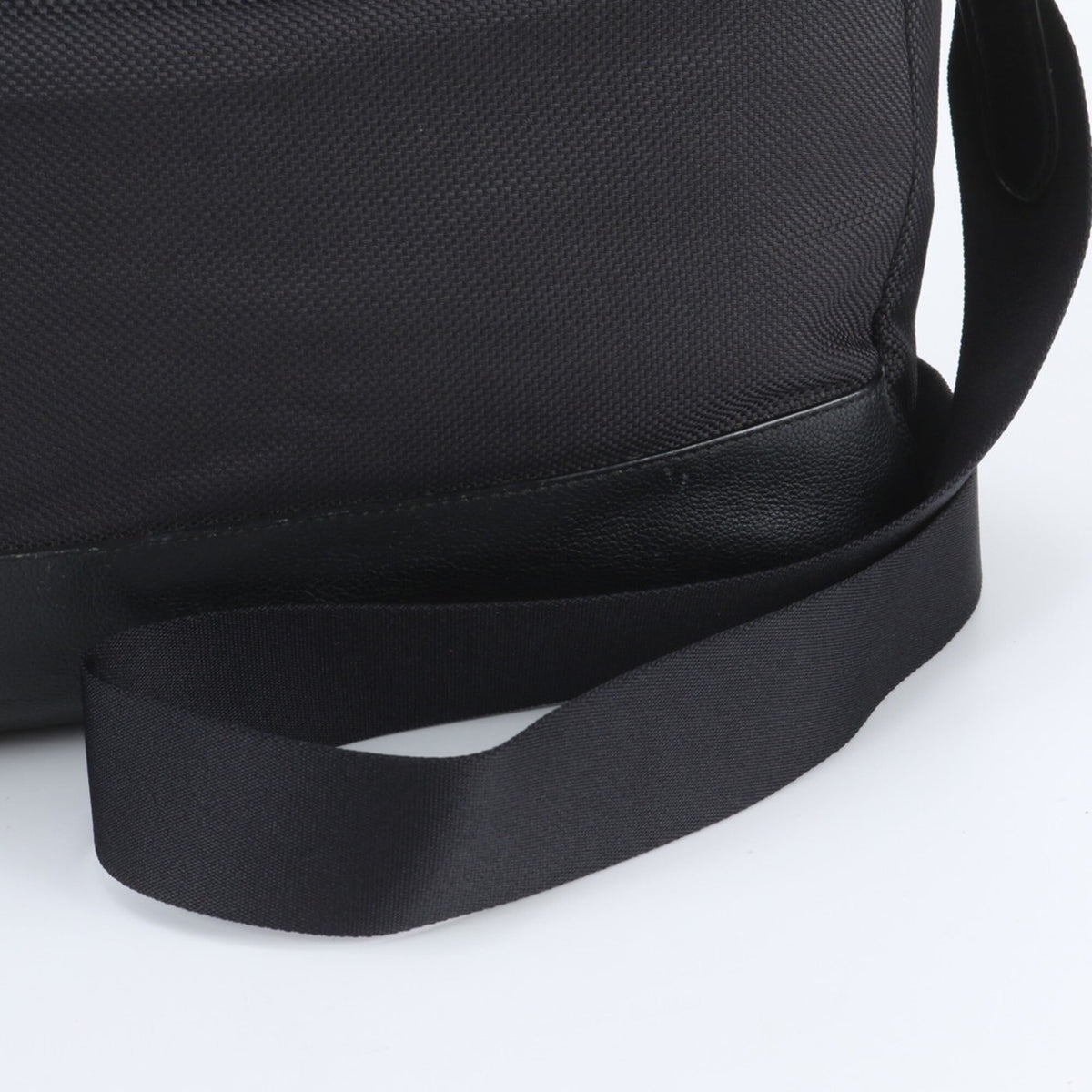 Coach Black Leather Nylon Shoulder Bag (Pre-Owned)