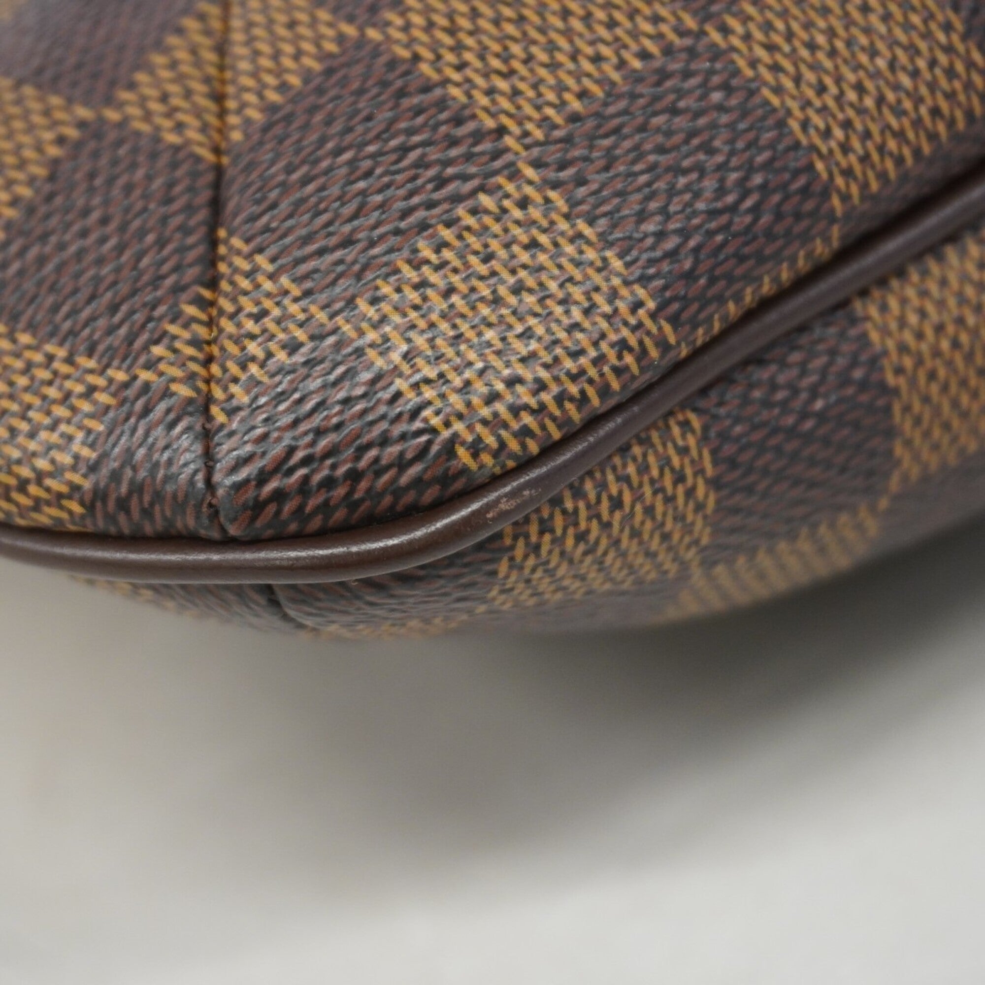 Louis Vuitton Ebene Shoulder Bag (Pre-Owned)