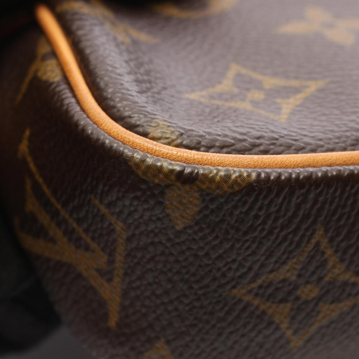 Louis Vuitton Brown Monogram Coated Canvas Handbag Shoulder Bag (Pre-Owned)
