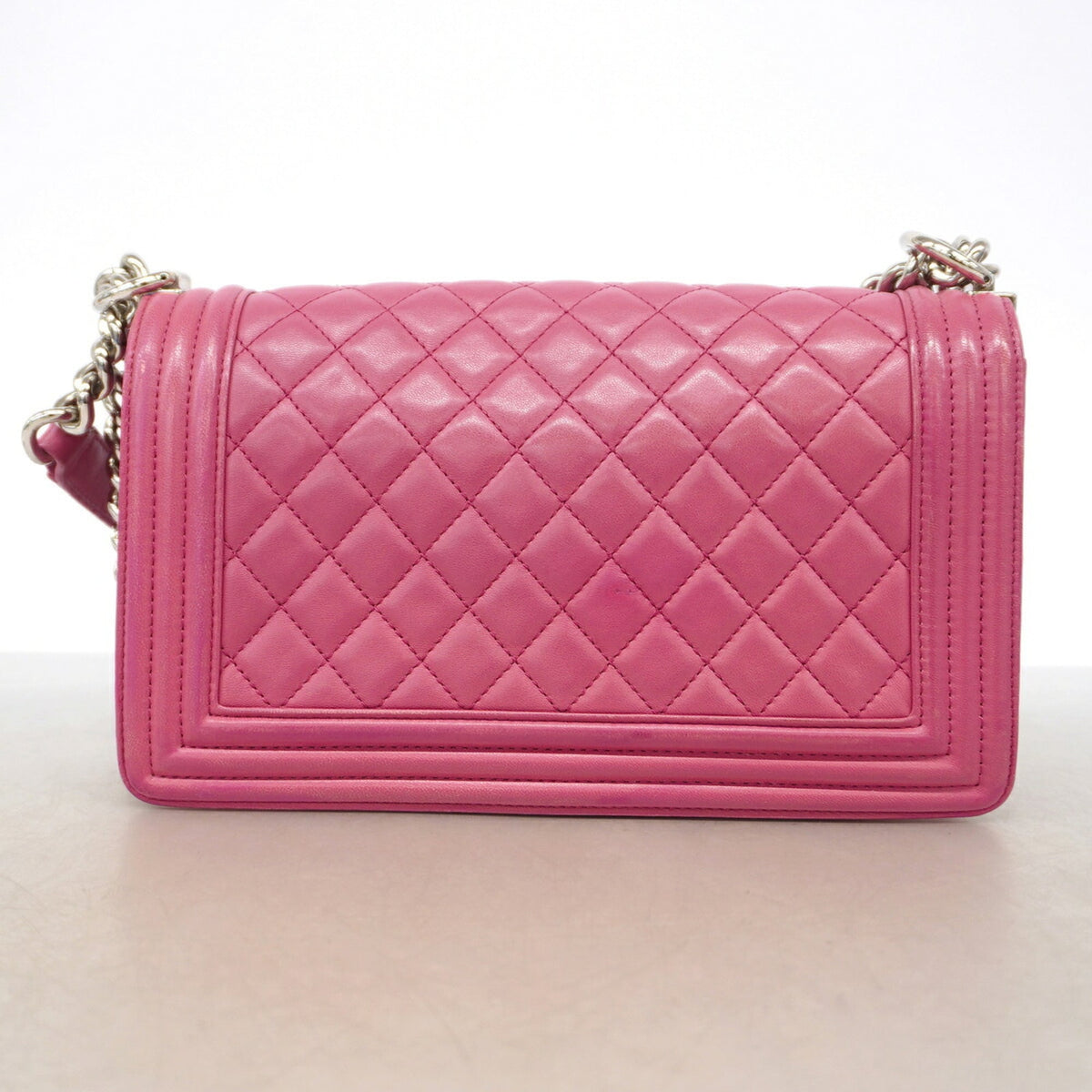 Chanel Pink Leather Shoulder Bag (Pre-Owned)
