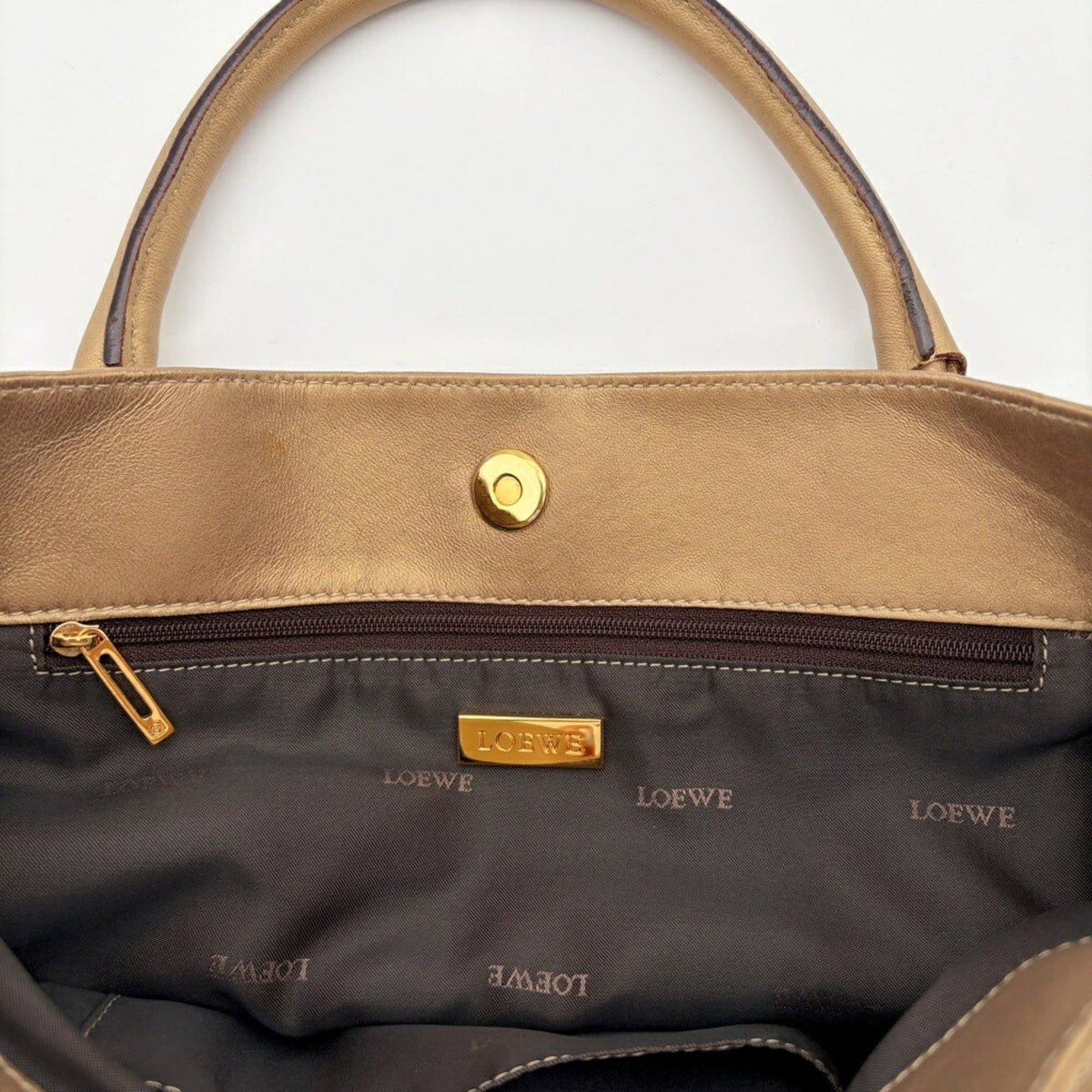 Loewe Gold Leather Tote Bag (Pre-Owned)