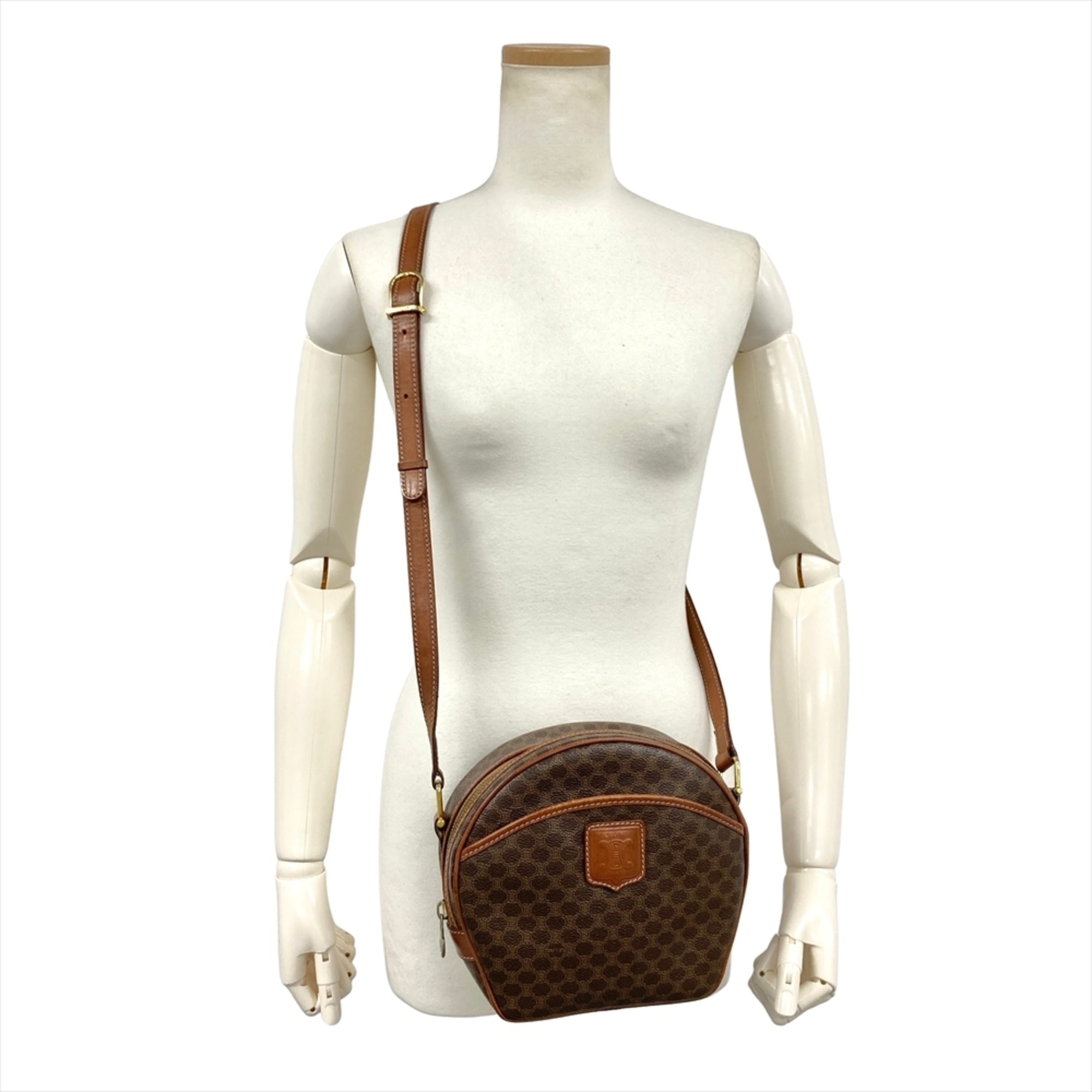 Celine Brown Leather Pochette Shoulder Bag (Pre-Owned)