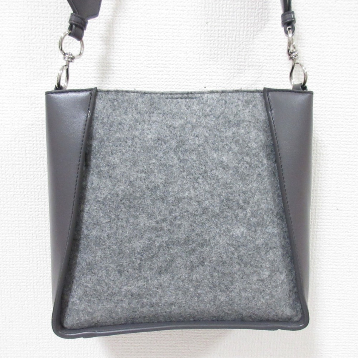 Stella Mccartney Gray Elastane Shoulder Bag (Pre-Owned)