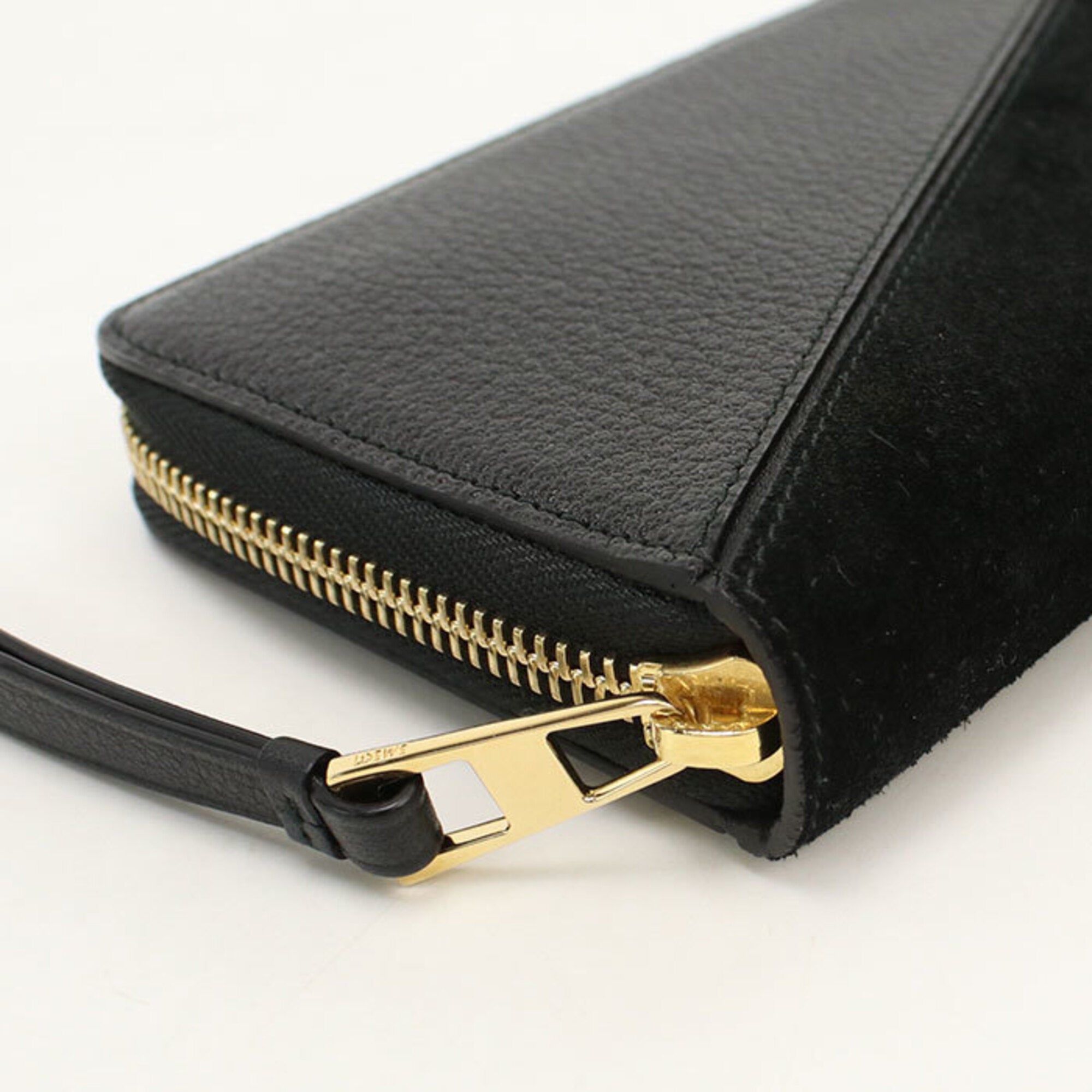 Loewe Black Leather Long Wallet (Bi-Fold) (Pre-Owned)