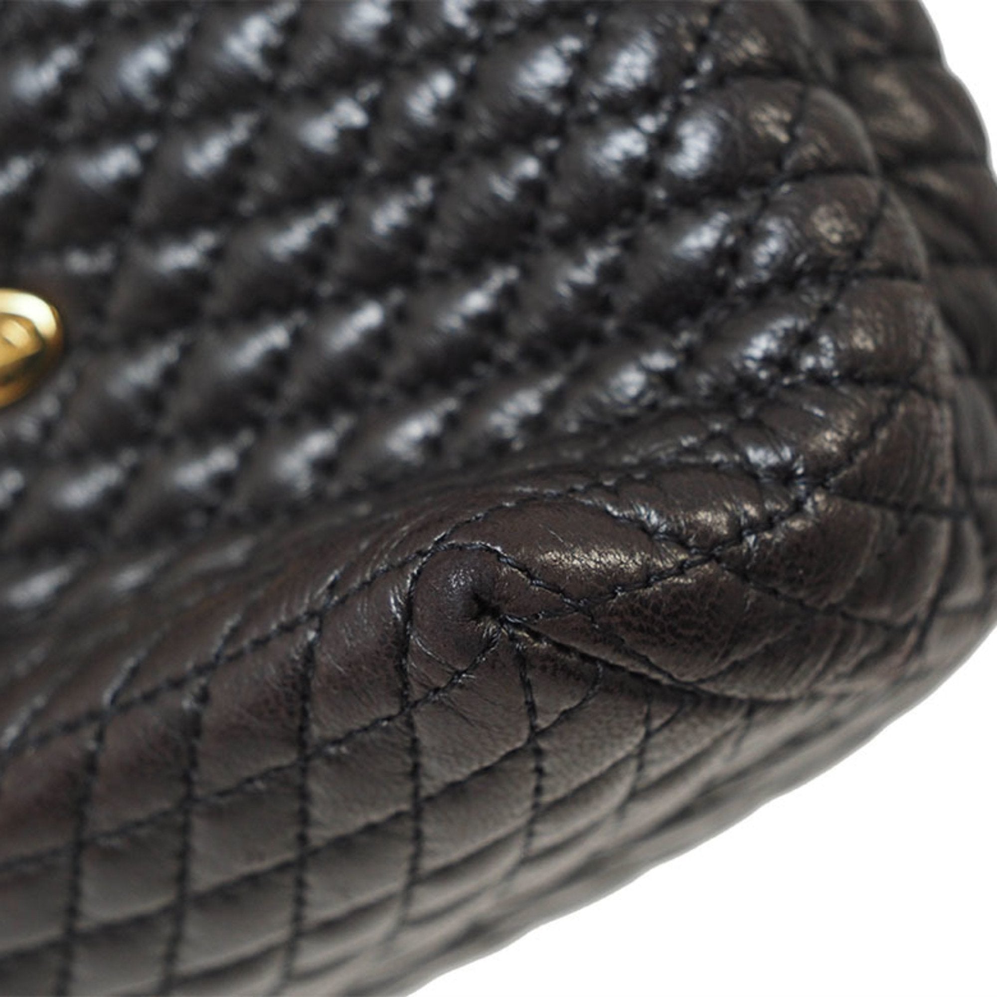 Bally Black Leather Shoulder Bag (Pre-Owned)