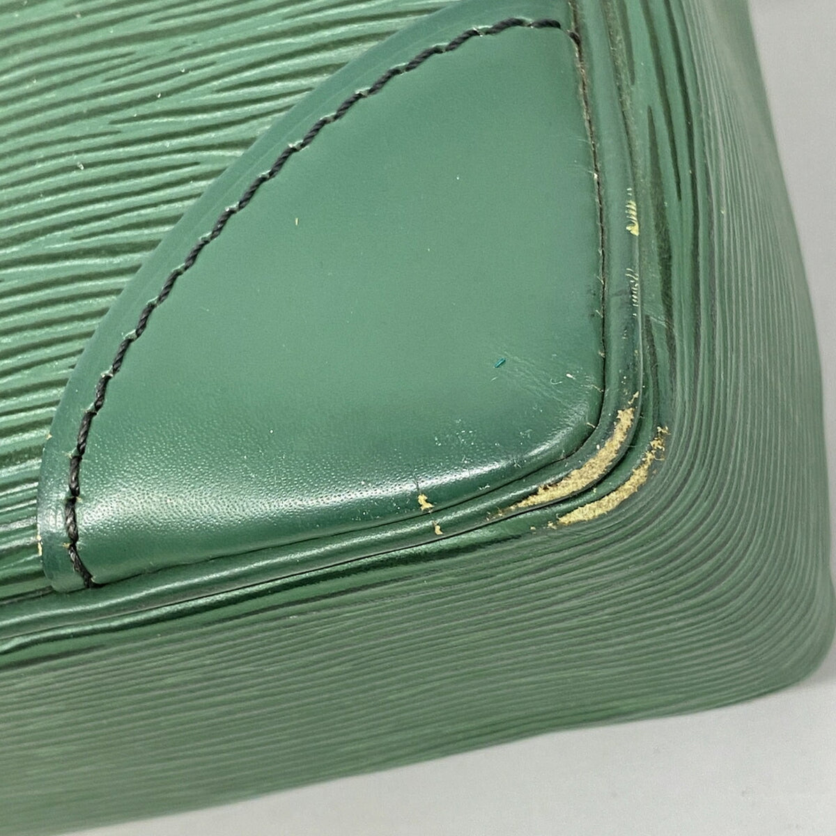 Louis Vuitton Borneo Green Briefcase (Pre-Owned)