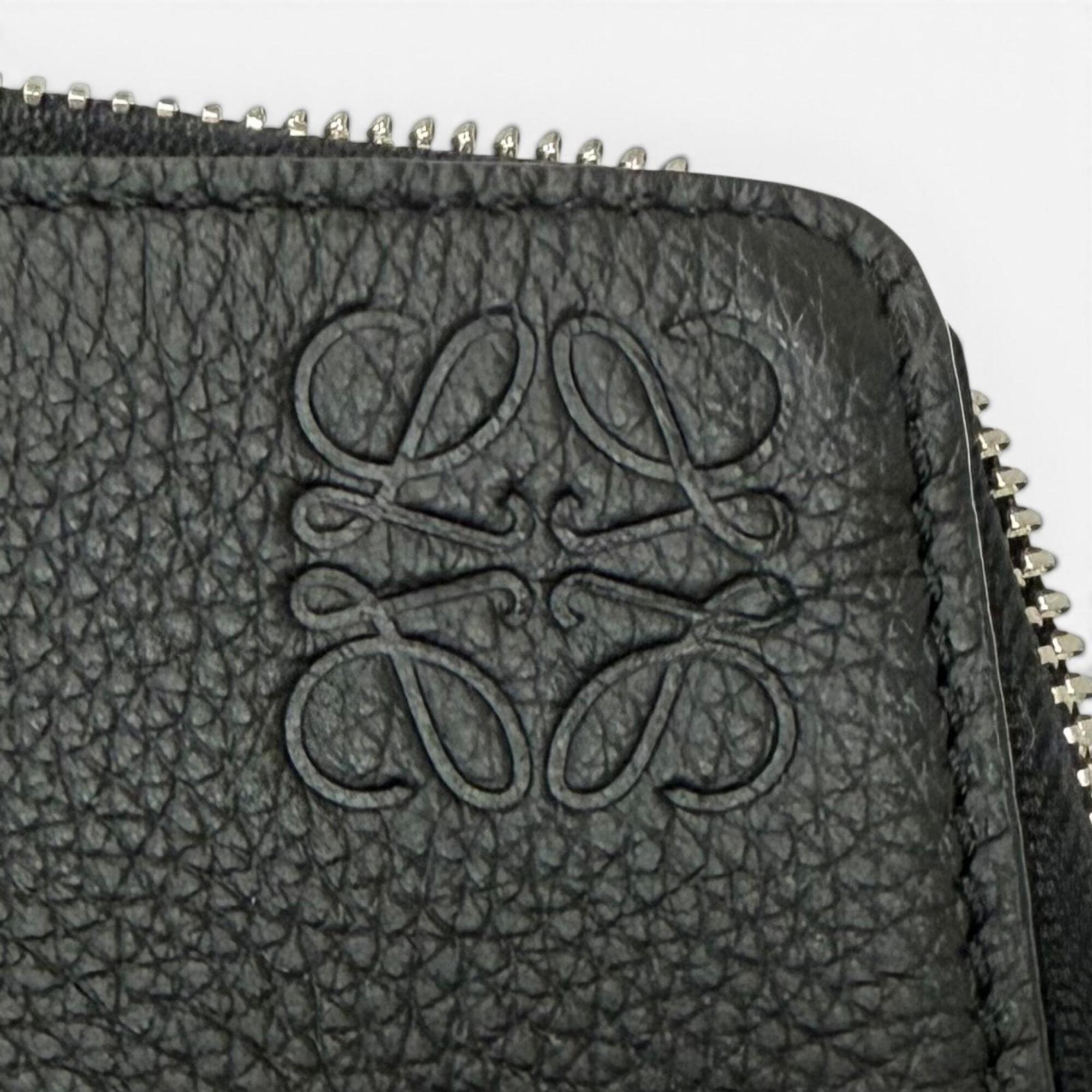 Loewe Black Leather Clutch Bag (Pre-Owned)