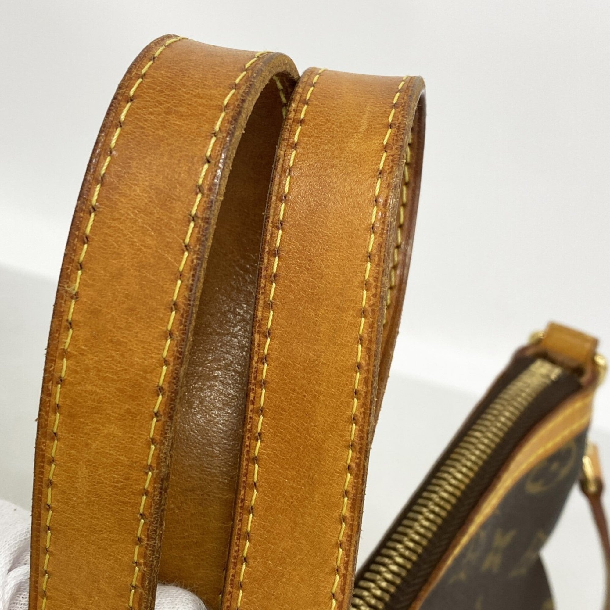 Louis Vuitton Brown Handbag (Pre-Owned)