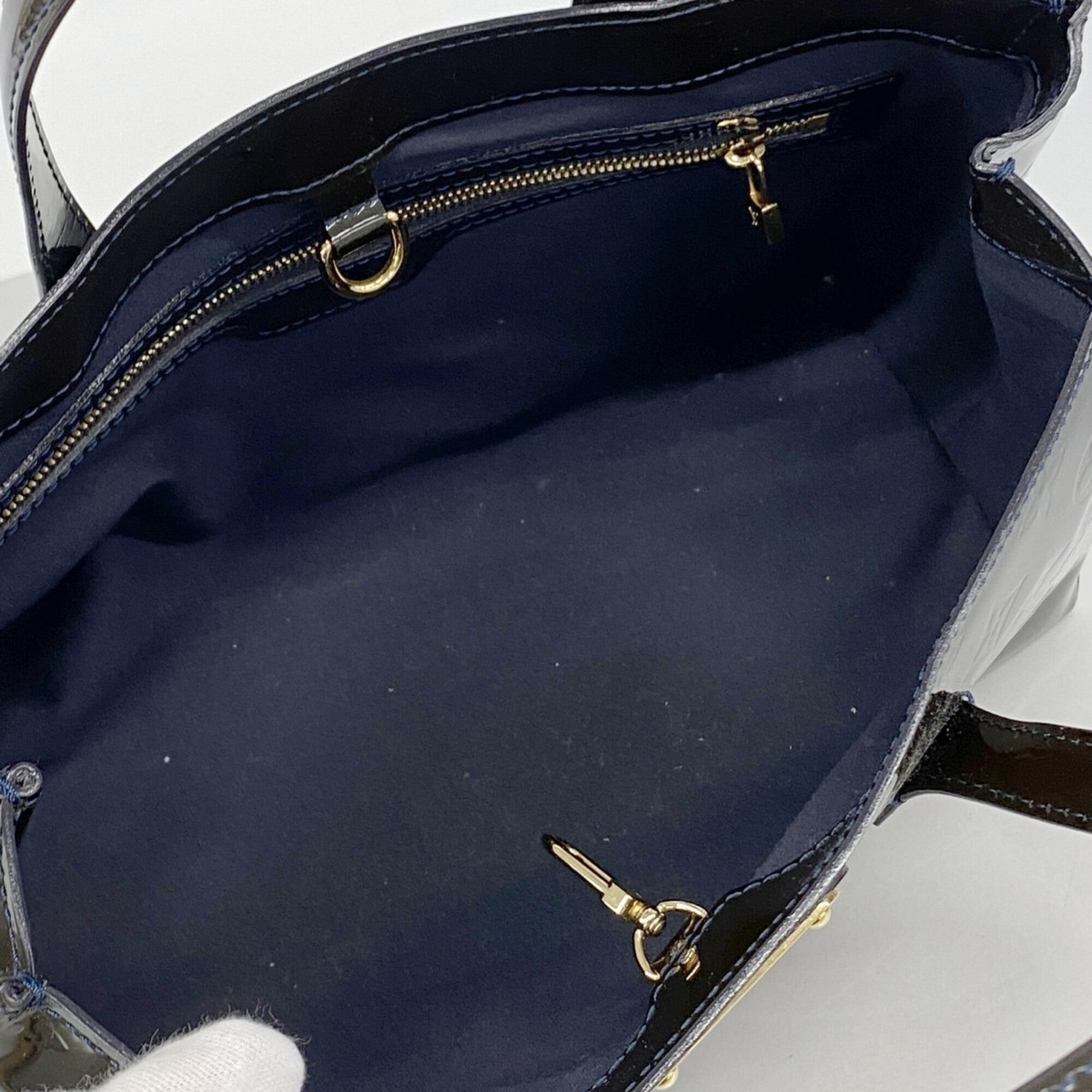 Louis Vuitton Blue Infini Handbag (Pre-Owned)