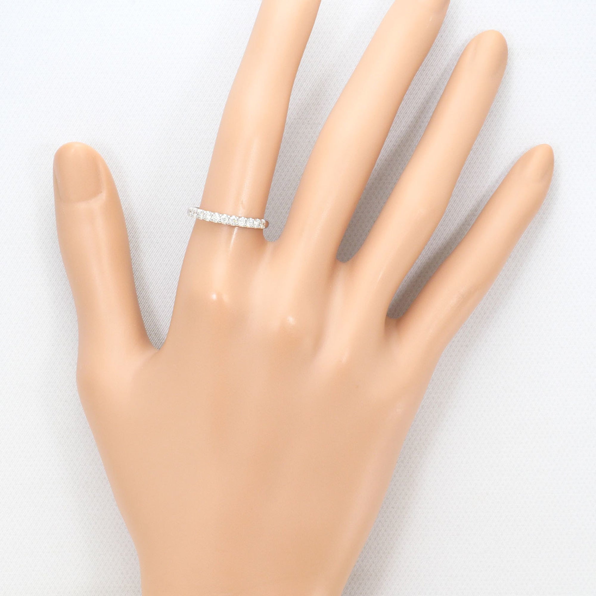 Unbranded White Gold White Gold (18K) Band Ring (Pre-Owned)