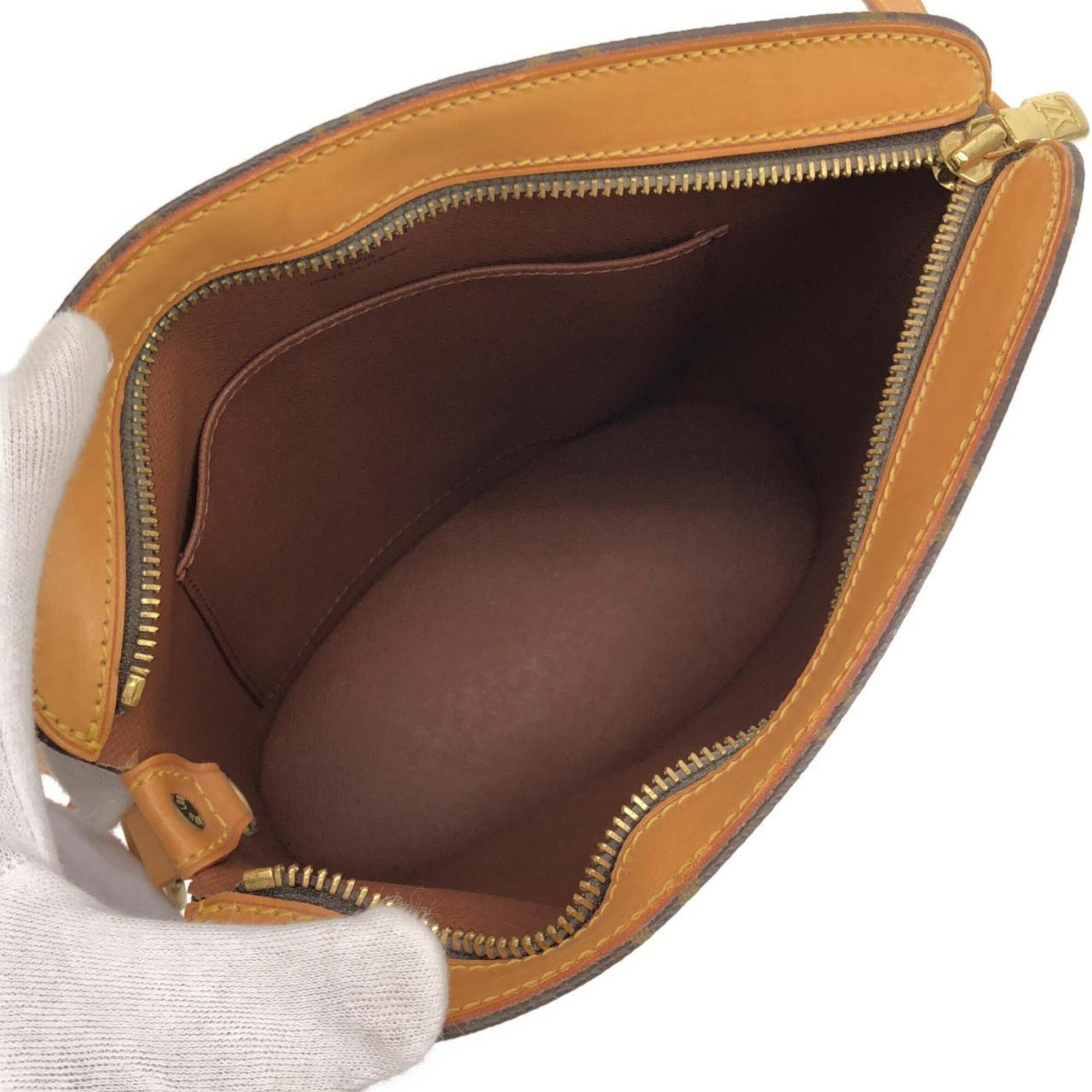 Louis Vuitton Marron Coated Canvas Shoulder Bag (Pre-Owned)