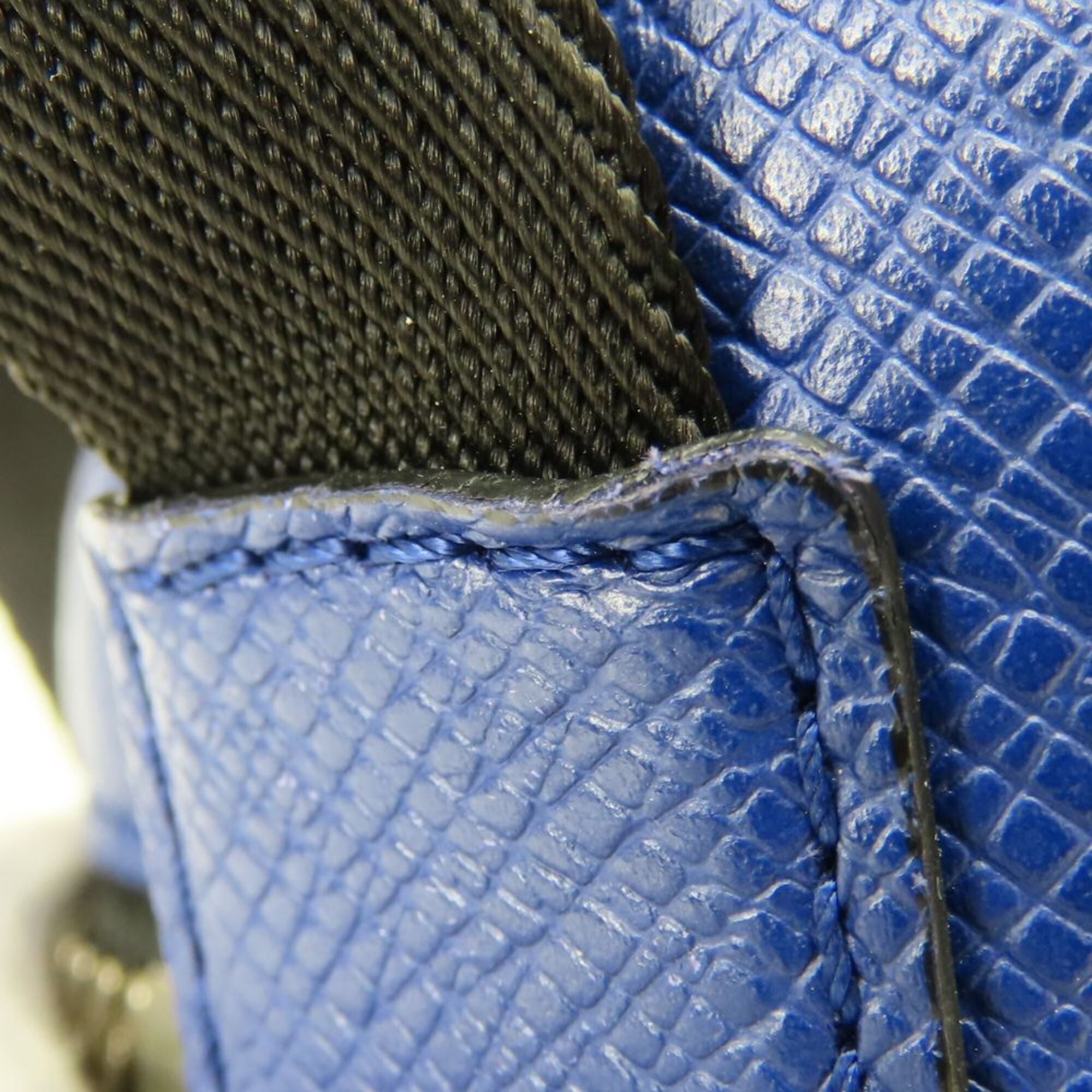 Louis Vuitton Taigarama Cobalt Monogram Taiga Leather Shoulder Bag (Pre-Owned)