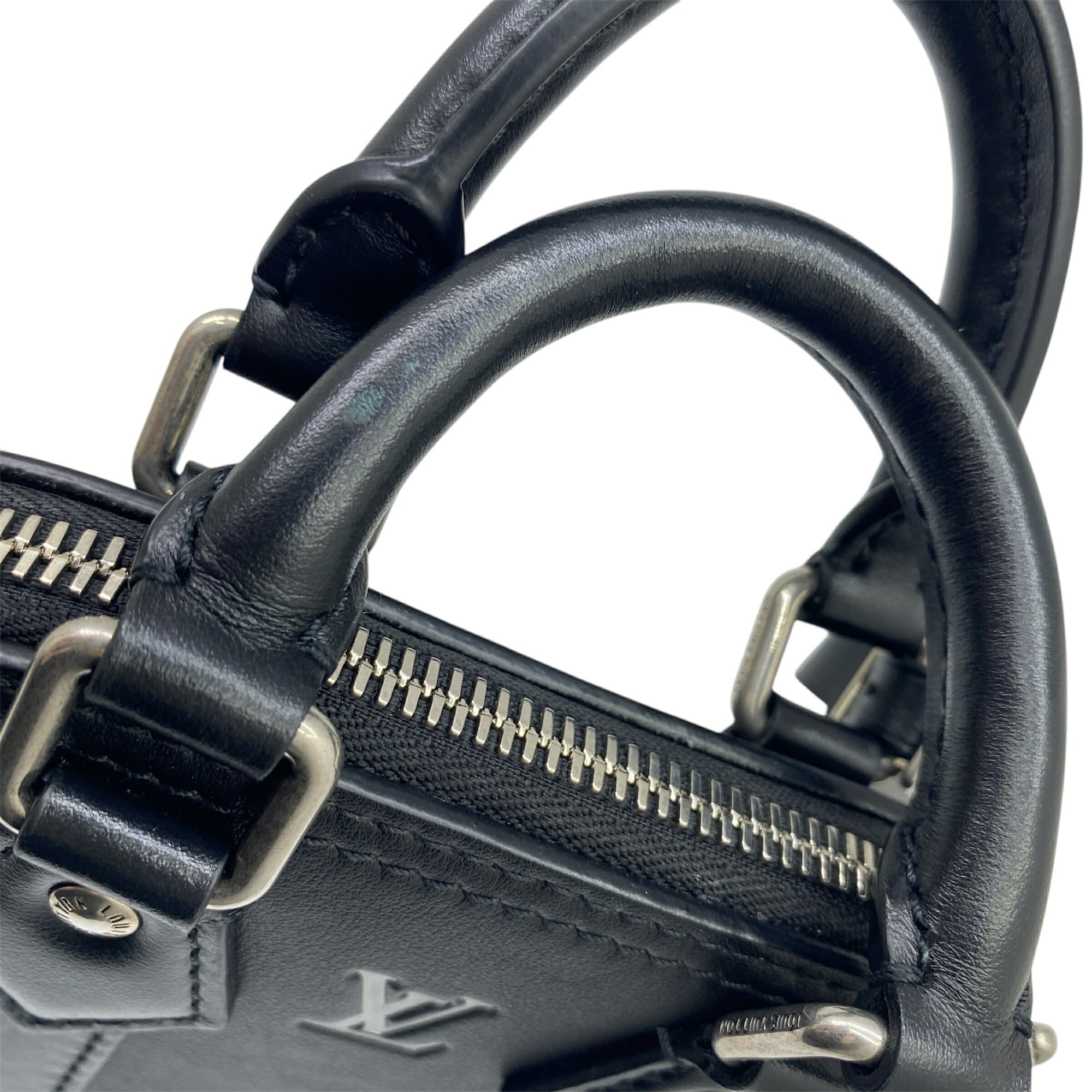 Louis Vuitton Black Leather Handbag Shoulder Bag (Pre-Owned)
