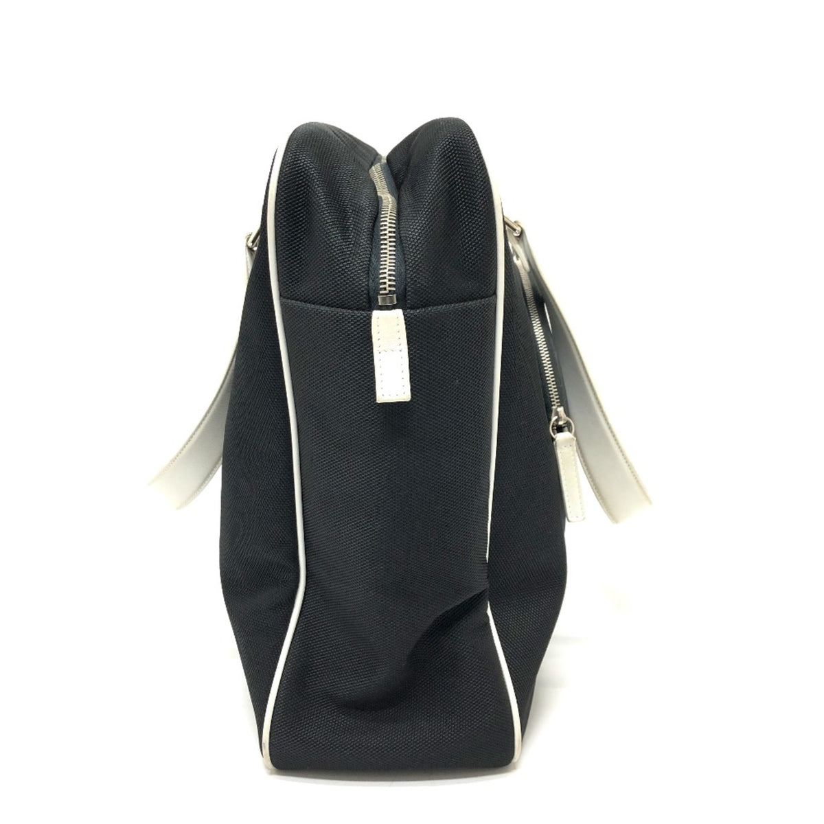 Chanel Black Cloth Shoulder Bag (Pre-Owned)