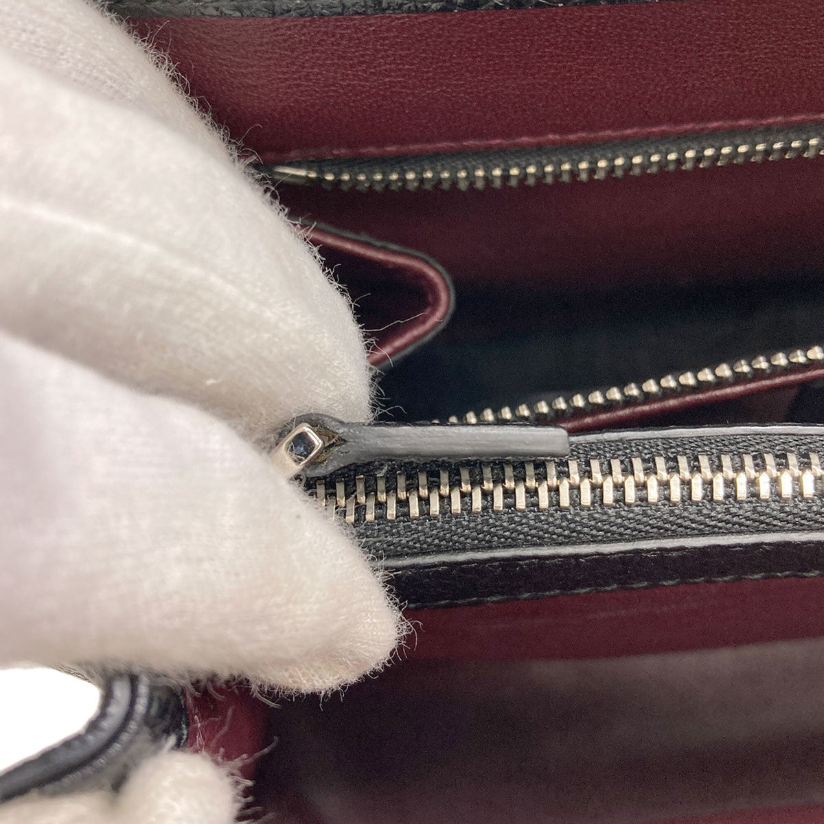 Gucci Black Leather Handbag (Pre-Owned)