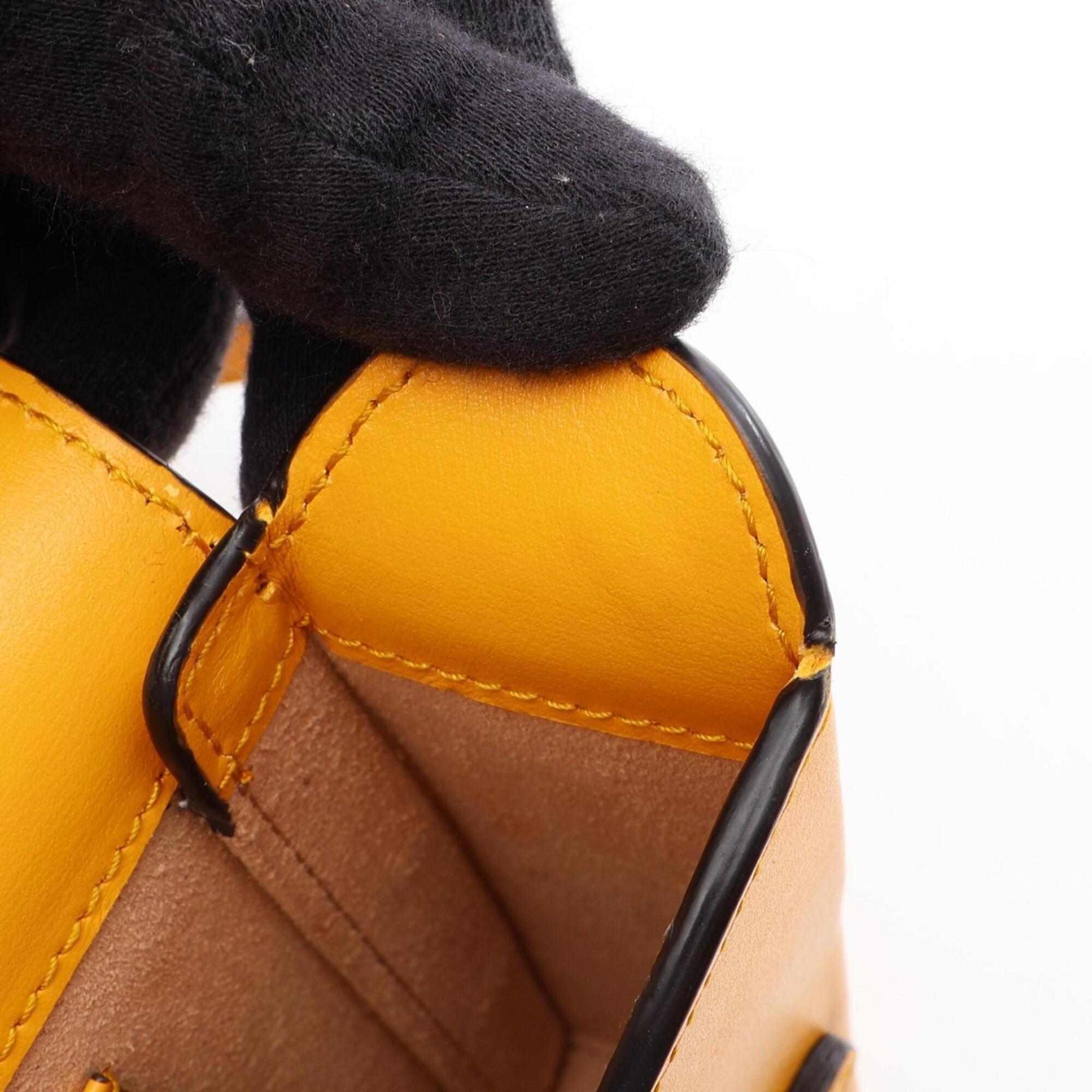 Gucci Yellow Leather Handbag Shoulder Bag (Pre-Owned)