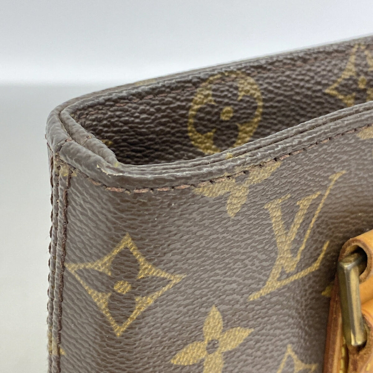 Louis Vuitton Brown Handbag (Pre-Owned)