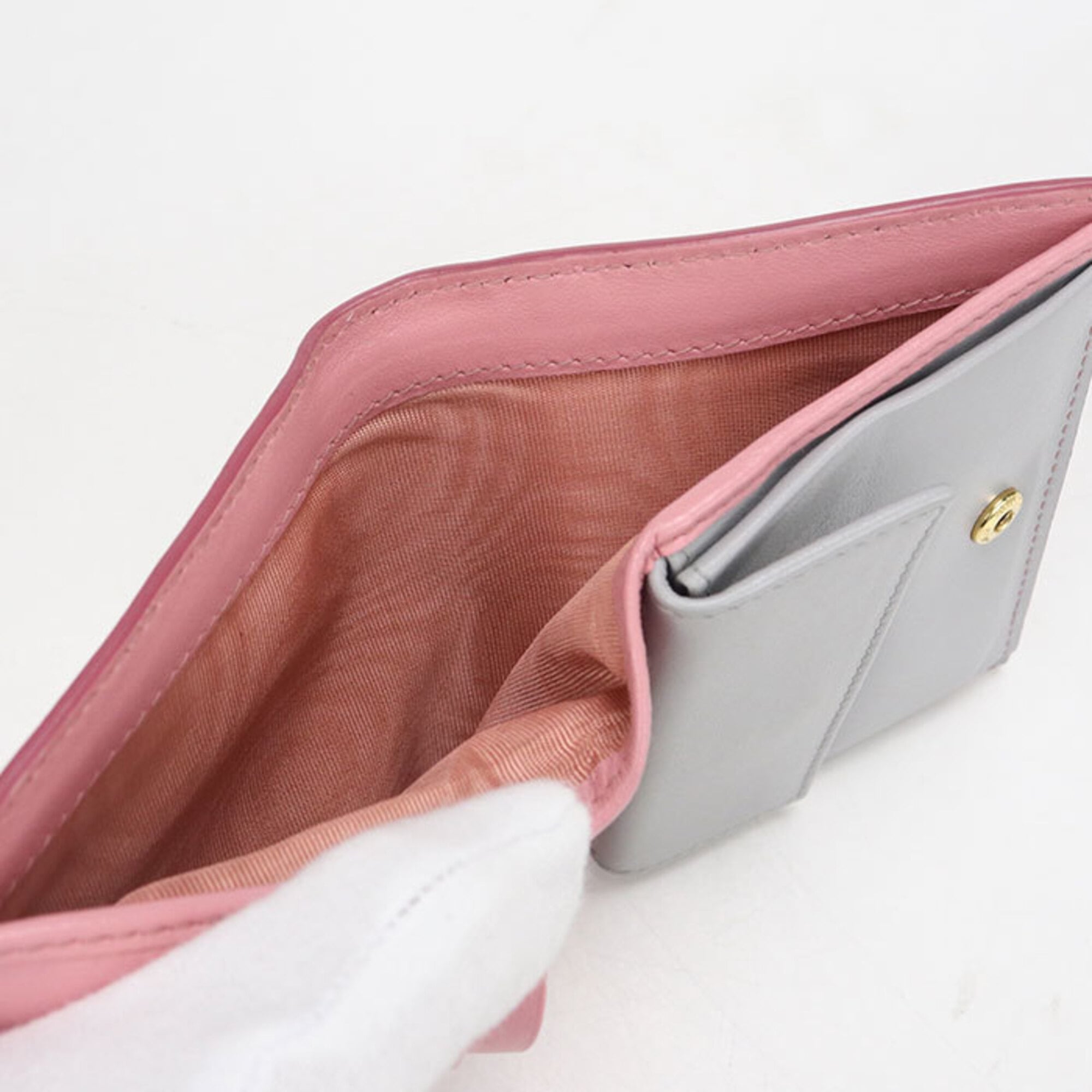 Miu Miu Pink Leather Wallet (Bi-Fold) (Pre-Owned)