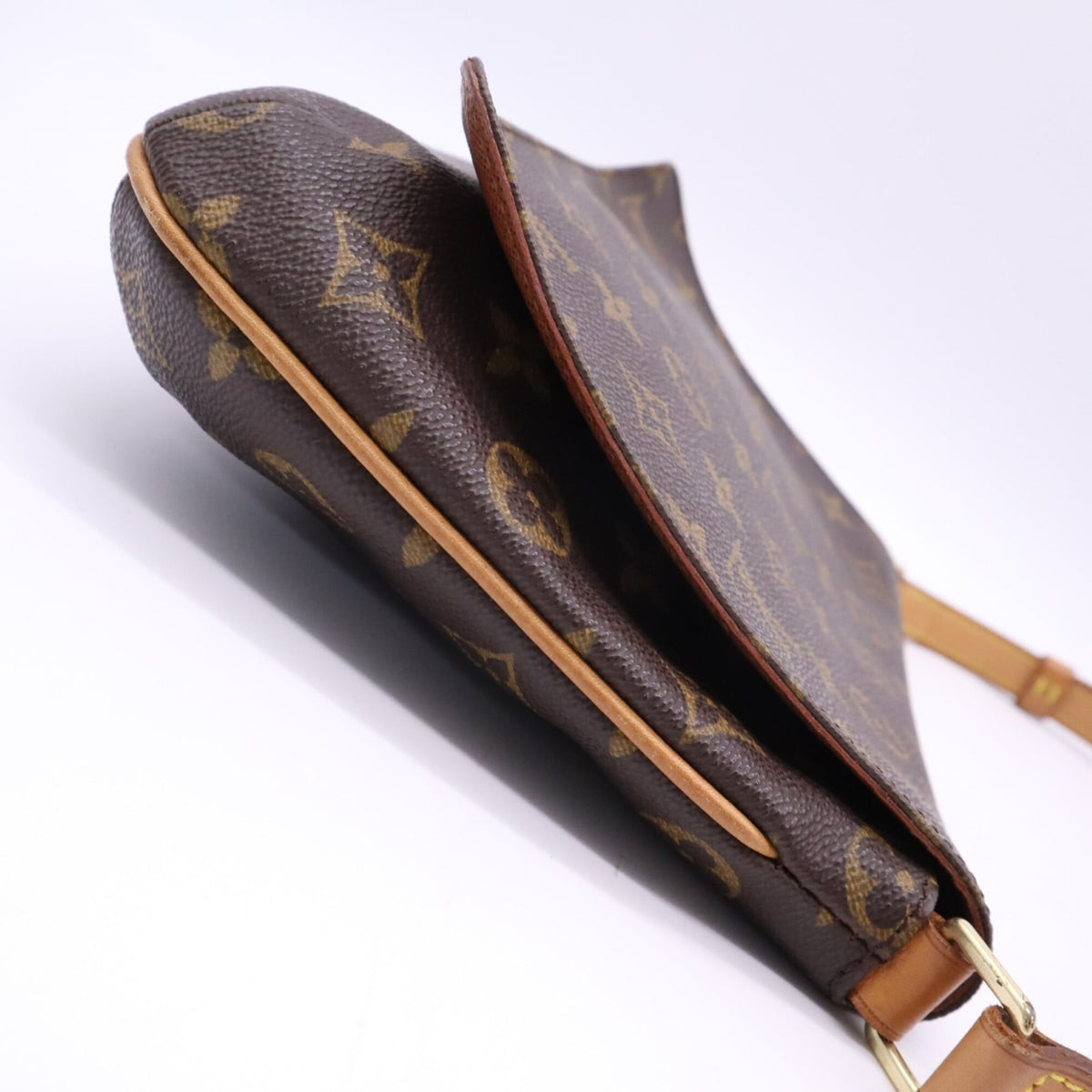 Louis Vuitton Beige Brown Coated Canvas Leather Shoulder Bag (Pre-Owned)