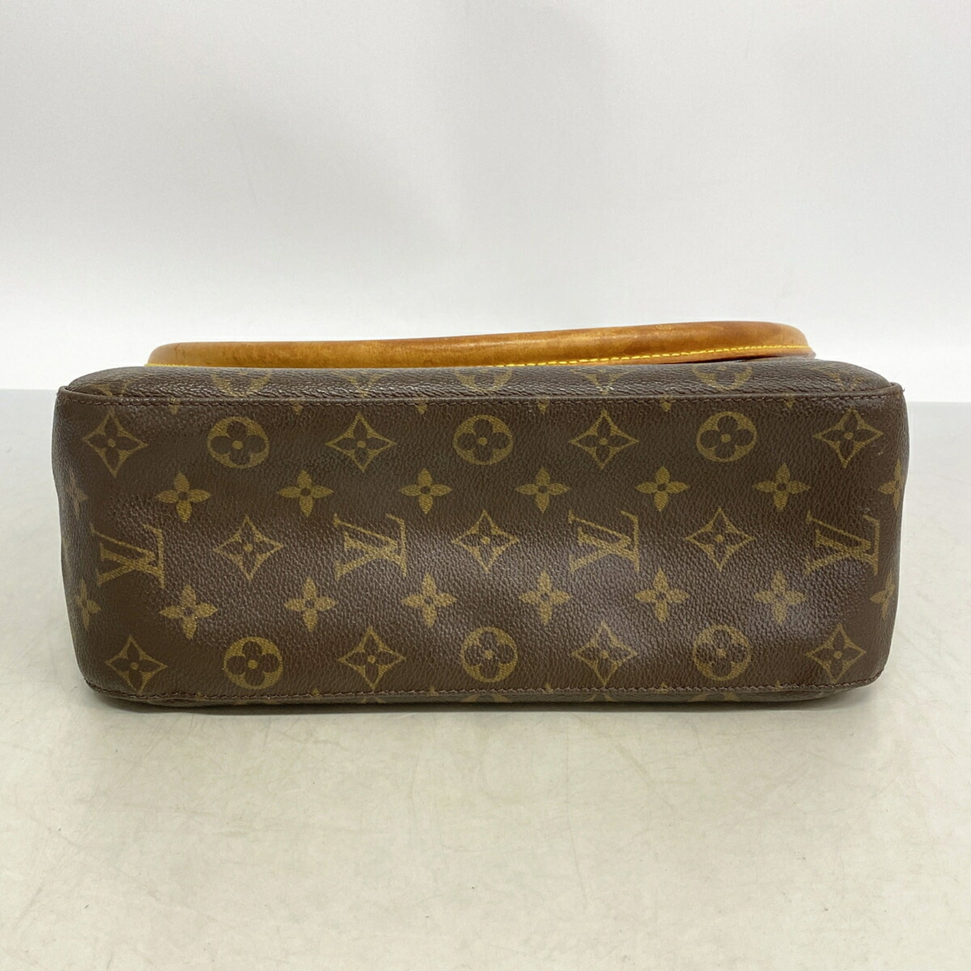 Louis Vuitton Brown Shoulder Bag (Pre-Owned)