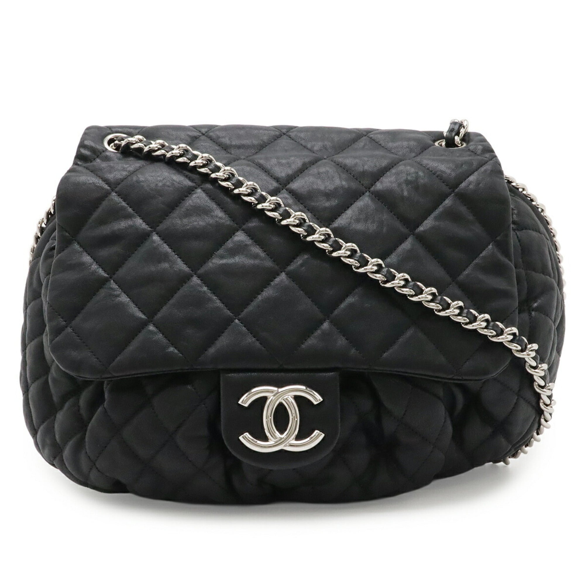 Chanel Black Leather Shoulder Bag (Pre-Owned)