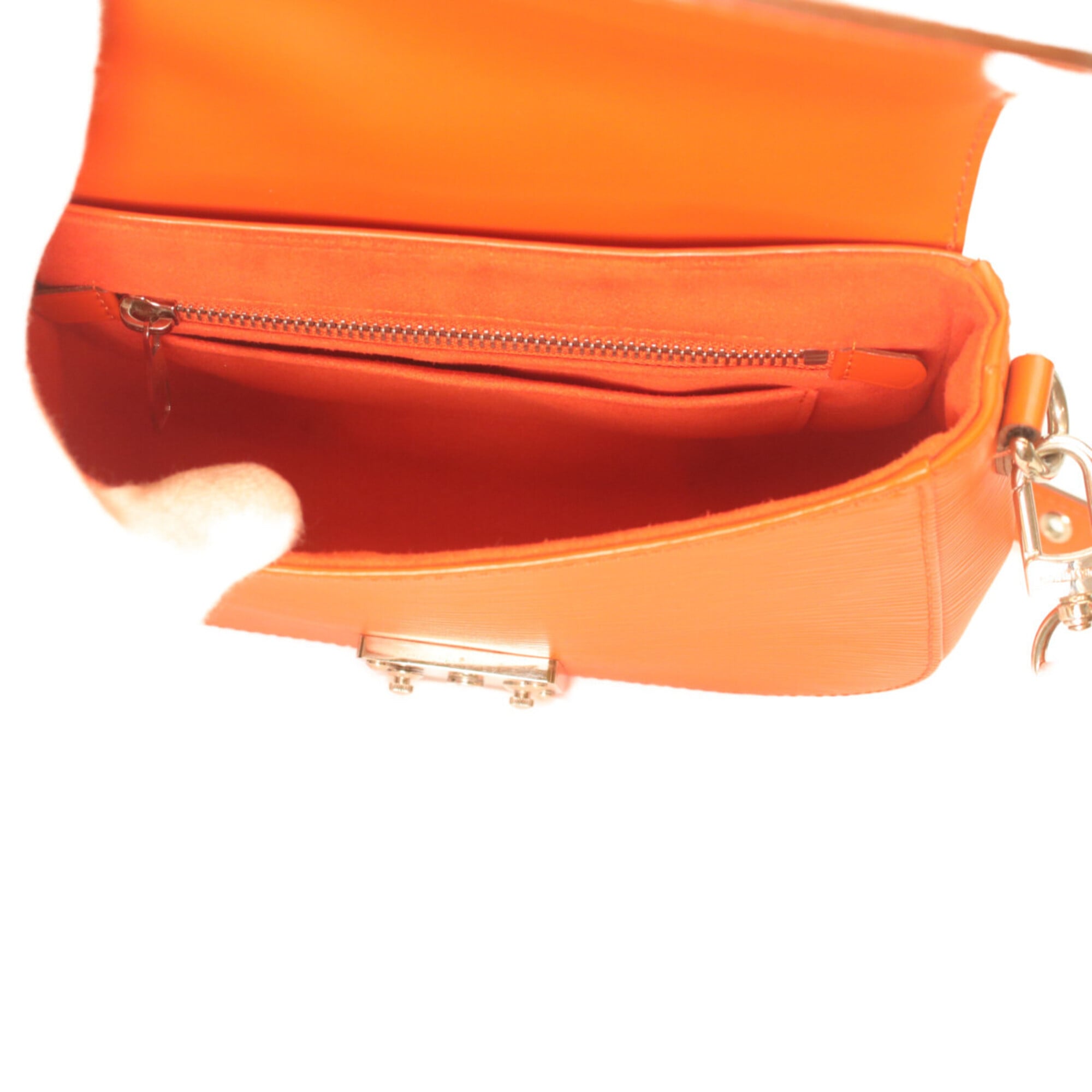 Louis Vuitton Orange Epi Leather Shoulder Bag (Pre-Owned)