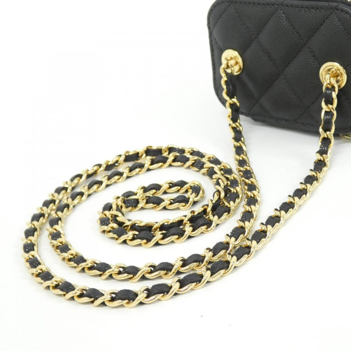 Chanel Black Grained Calfskin Shoulder Bag (Pre-Owned)