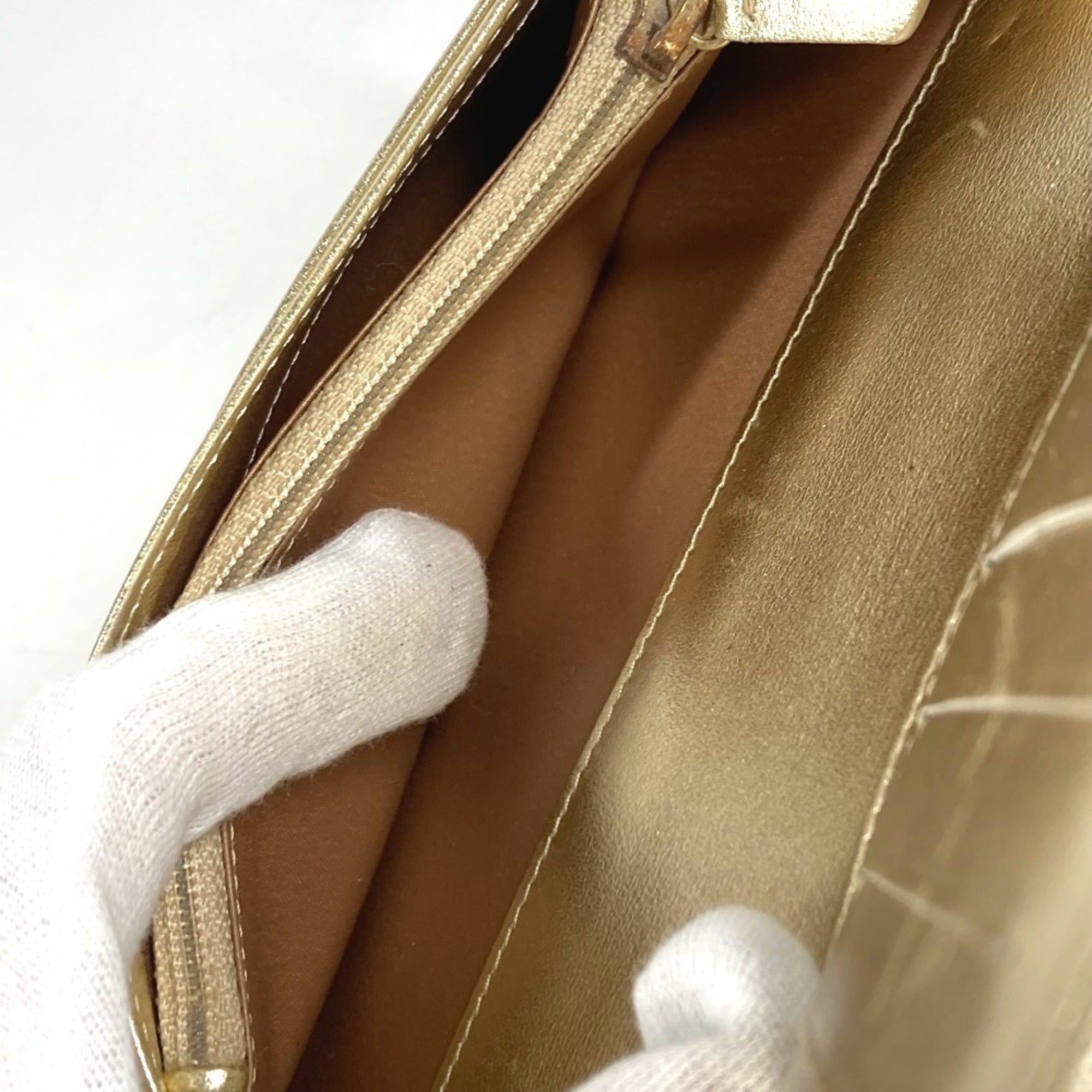 Chanel Gold Leather Long Wallet (Bi-Fold) (Pre-Owned)