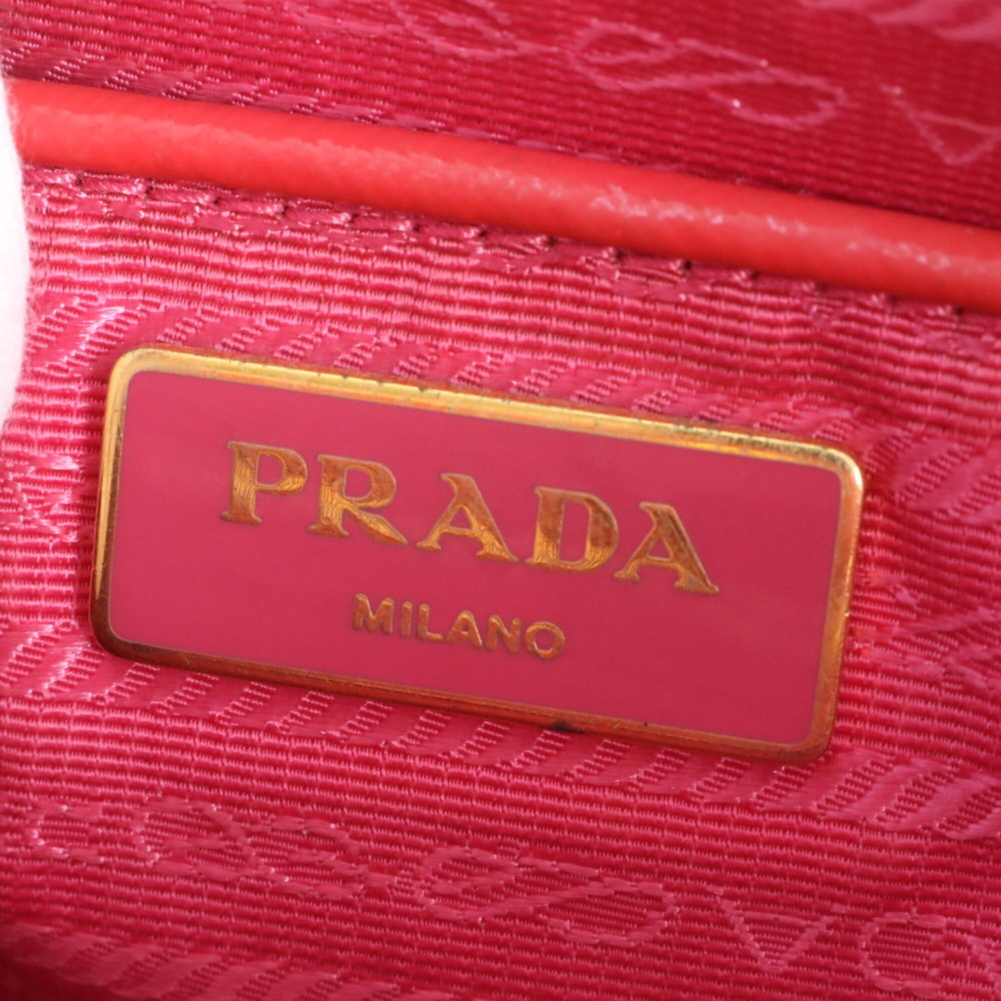 Prada Saffiano Red Color Leather Shoulder Bag Tote Bag (Pre-Owned)