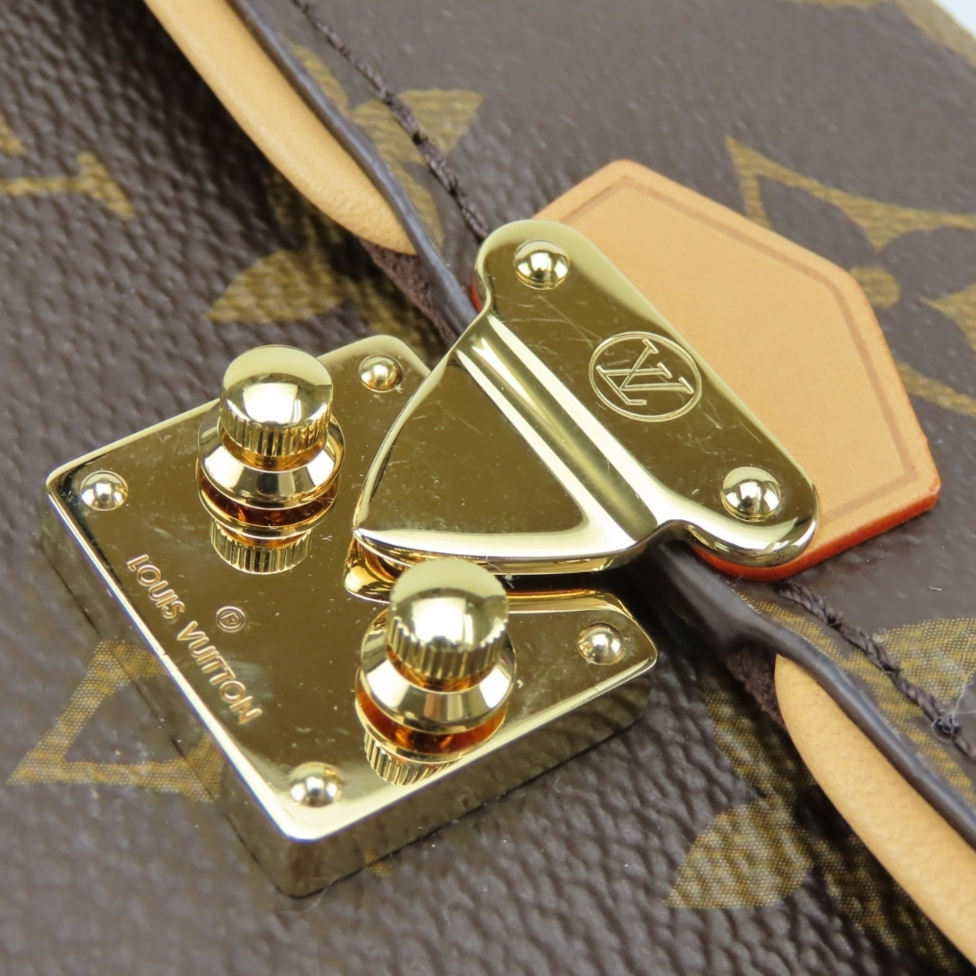 Louis Vuitton Monogram Brown Monogram Pochette Shoulder Bag (Pre-Owned)