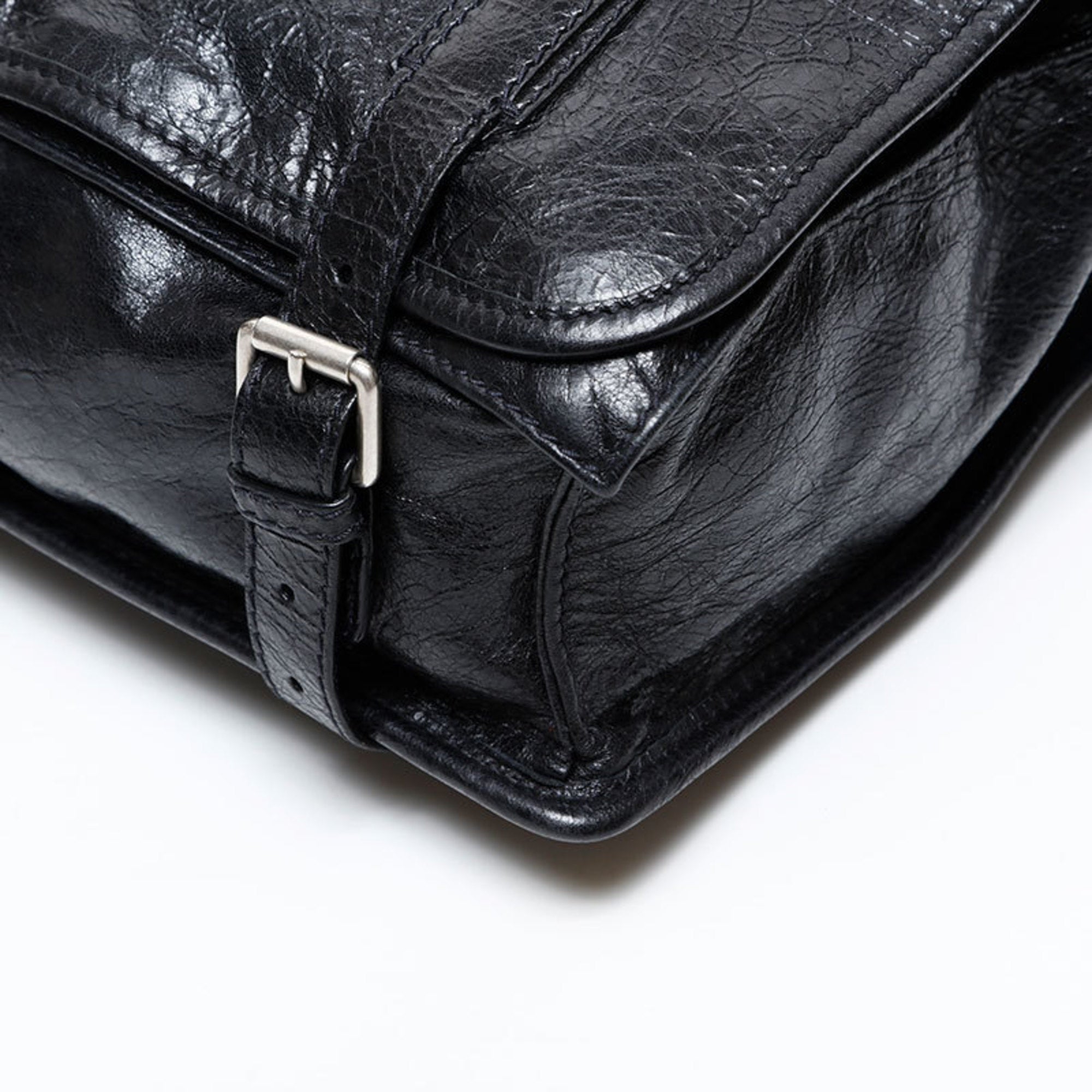 Balenciaga Black Leather Shoulder Bag (Pre-Owned)