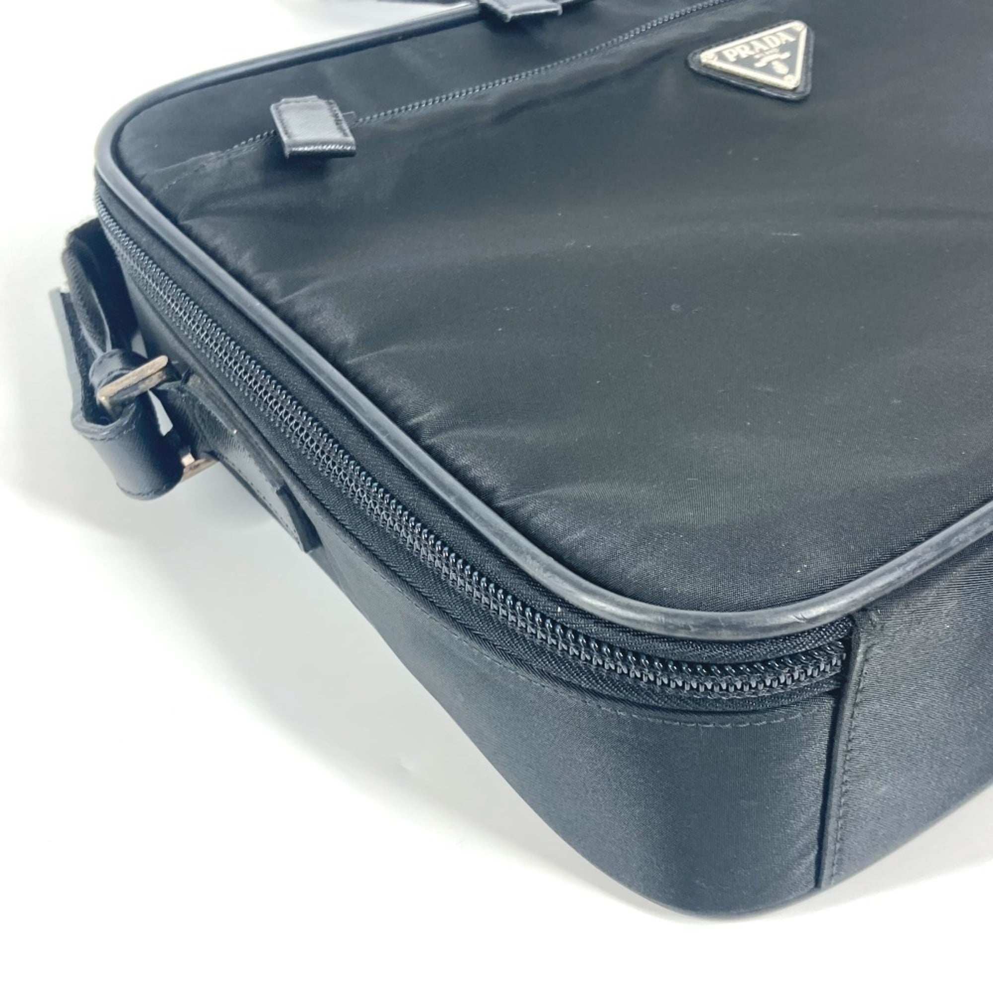 Prada Black Leather Nylon Handbag Shoulder Bag (Pre-Owned)
