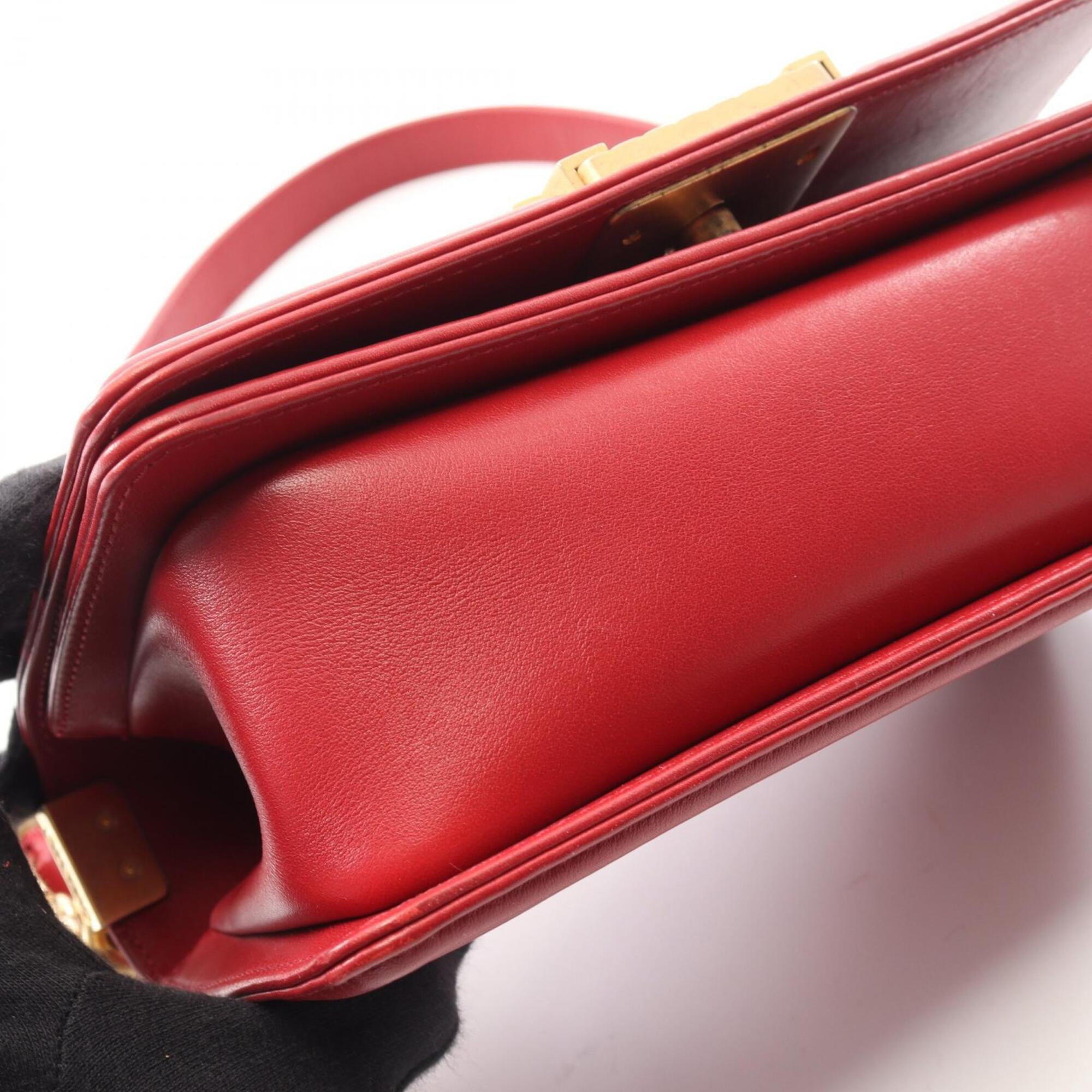 Chanel Red Color Leather Handbag Shoulder Bag (Pre-Owned)