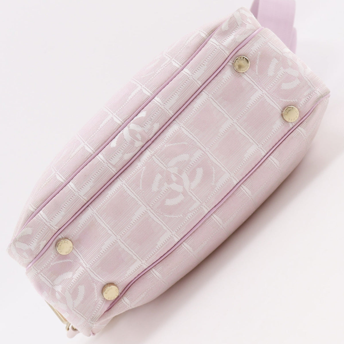 Chanel New Travel Line Pink Nylon Canvas Handbag (Pre-Owned)