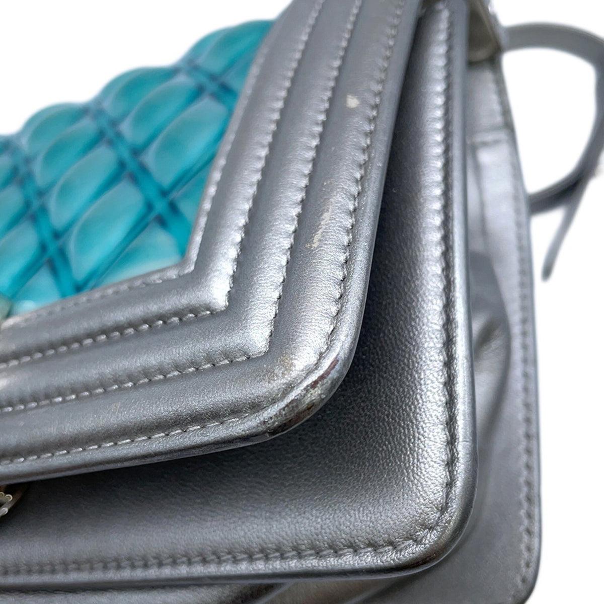 Chanel Matelasse Silver Turquoise Leather Handbag Shoulder Bag (Pre-Owned)