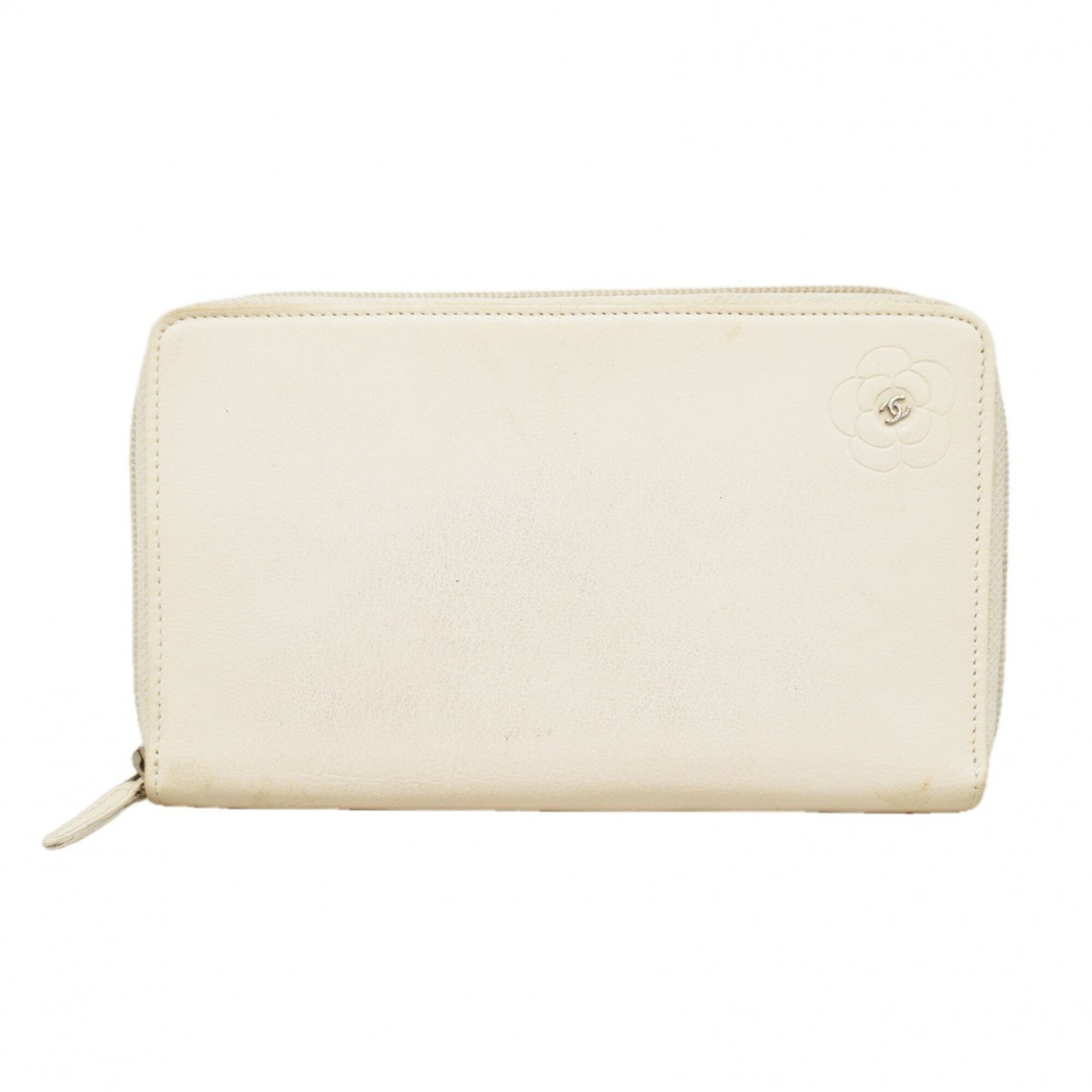 Chanel Ivory Leather Long Wallet (Bi-Fold) (Pre-Owned)