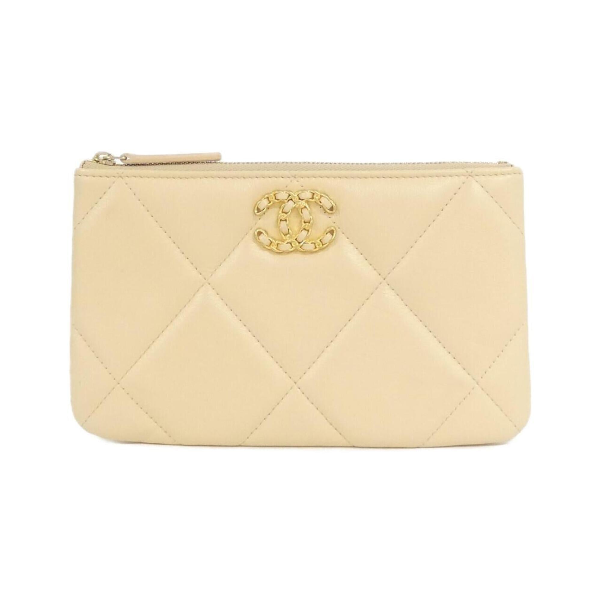 Chanel Beige Leather Handbag Pouch (Pre-Owned)