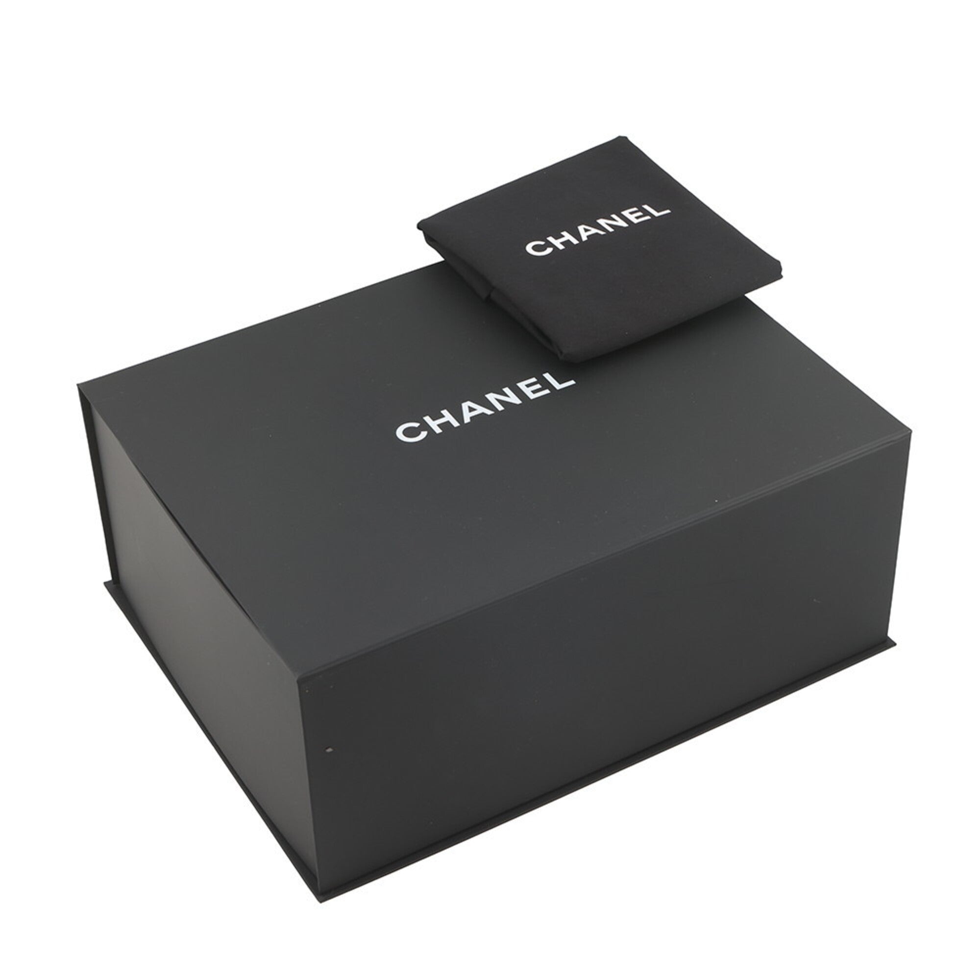 Chanel Black Grained Calfskin Handbag (Pre-Owned)