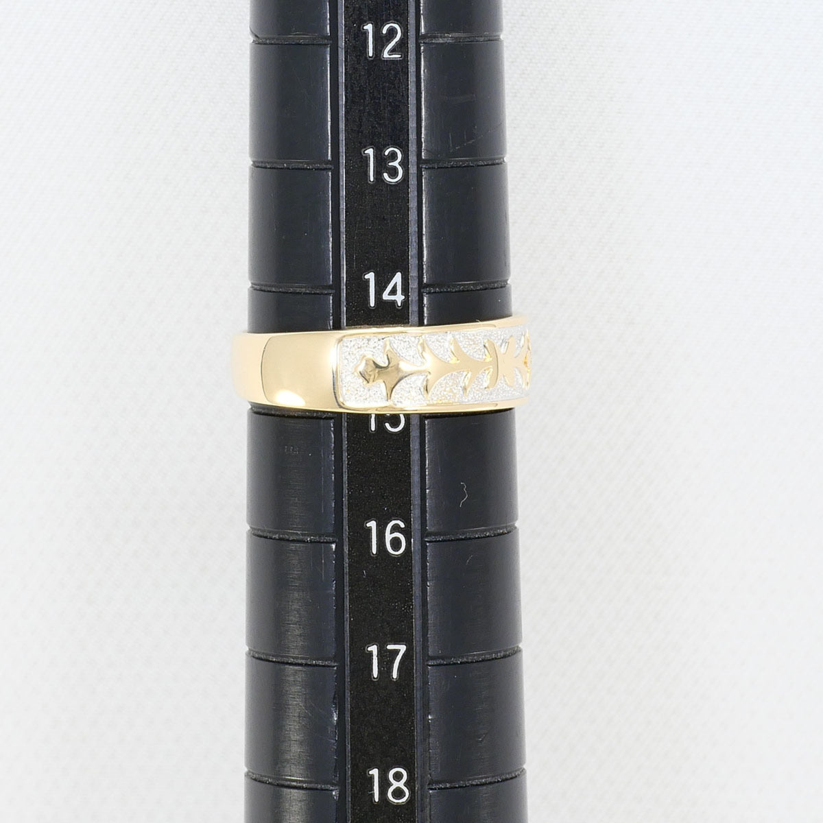 Unbranded White Gold Yellow Gold White Gold (10K) Yellow Gold (10K) Band Ring (Pre-Owned)