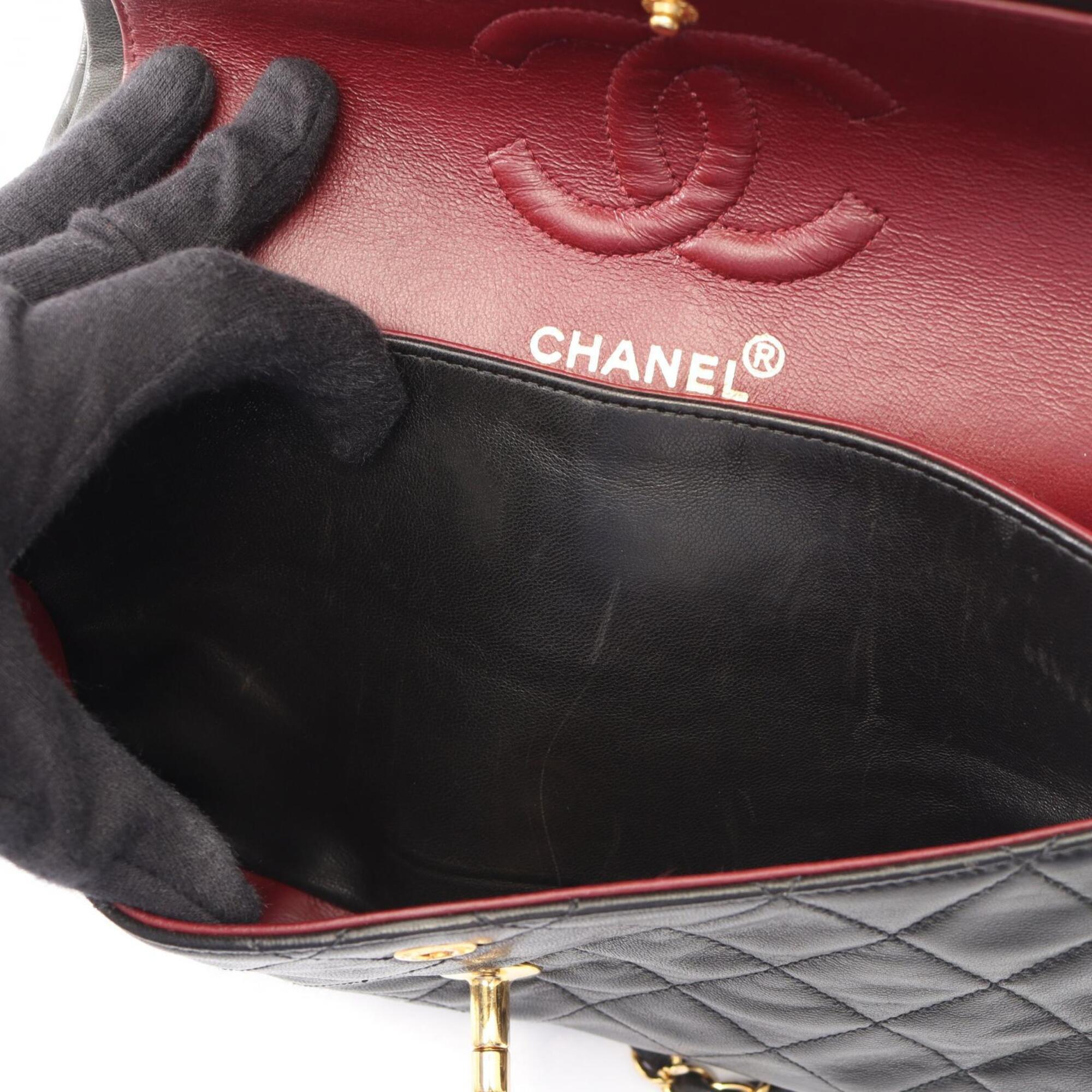 Chanel Black Leather Handbag Shoulder Bag (Pre-Owned)