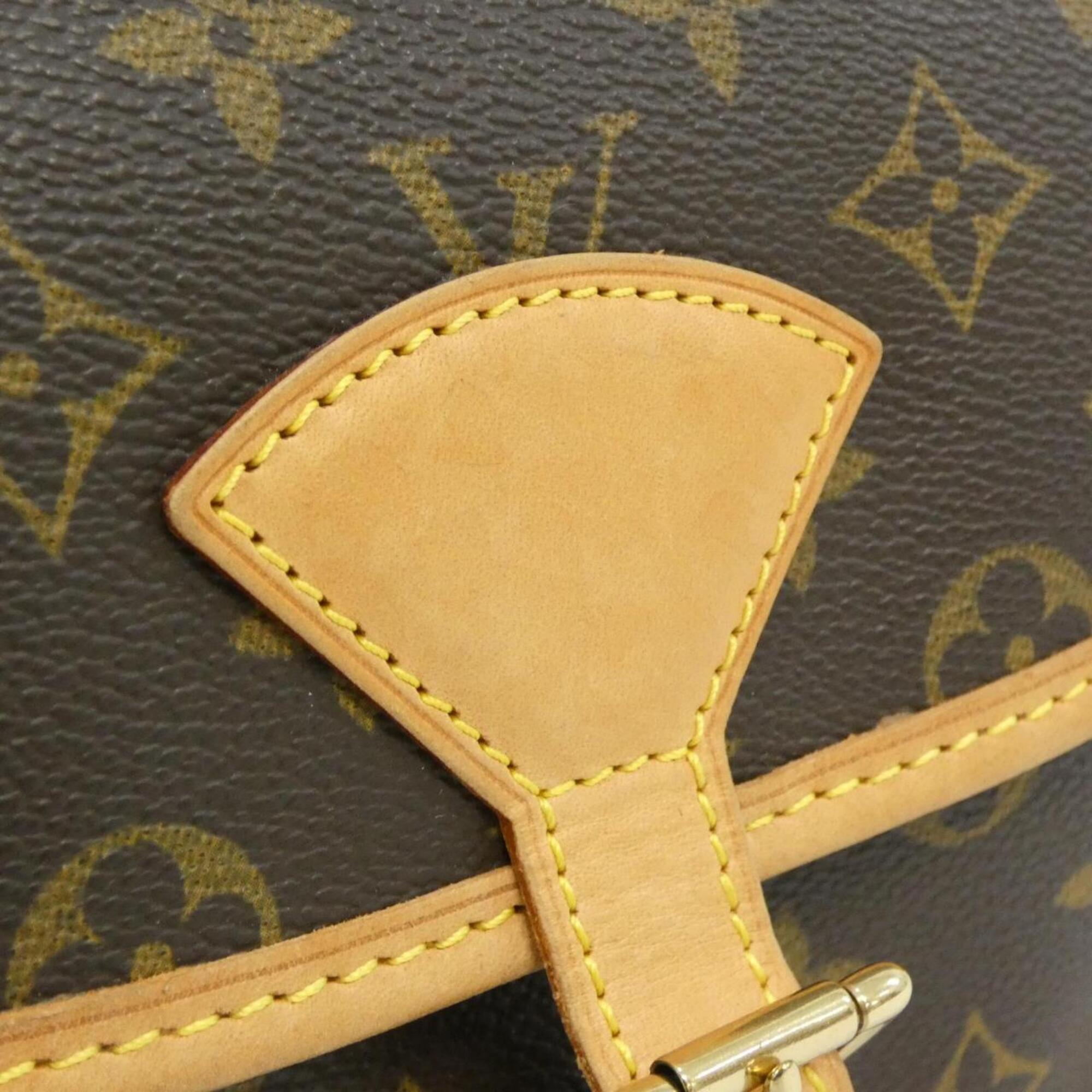Louis Vuitton Marron Coated Canvas Shoulder Bag (Pre-Owned)