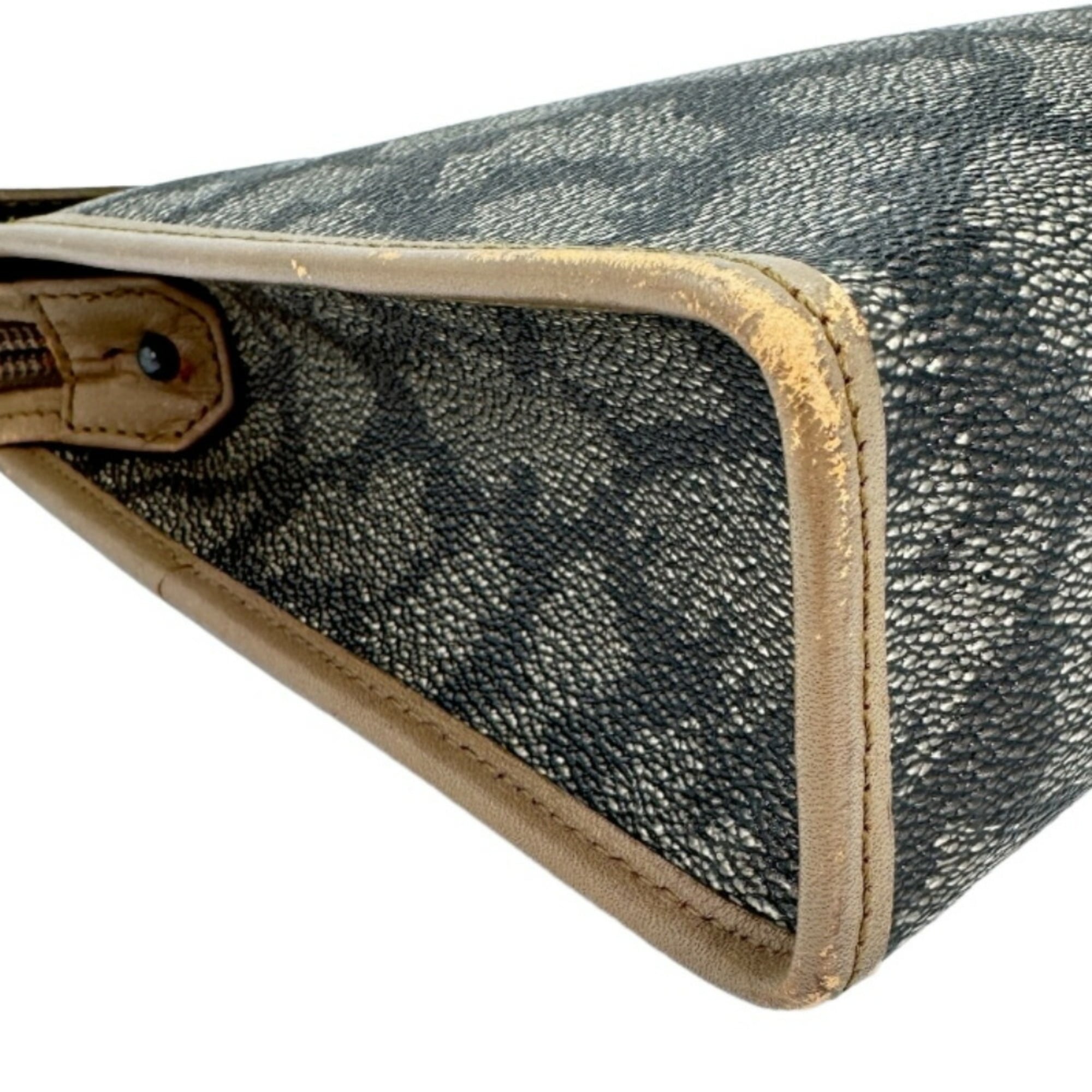 Yves Saint Laurent Leather Clutch Bag (Pre-Owned)