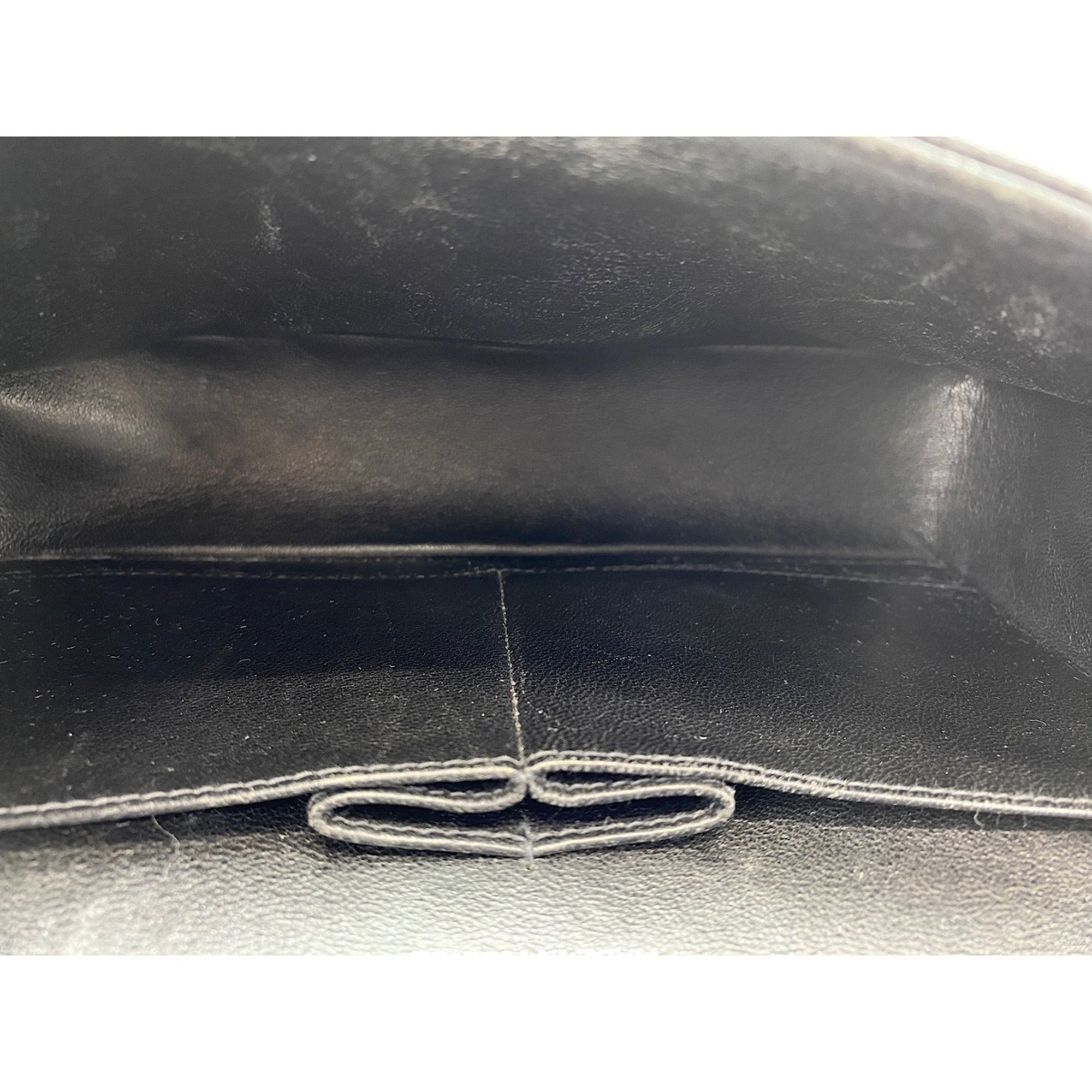 Chanel Matelasse Black Shoulder Bag (Pre-Owned)